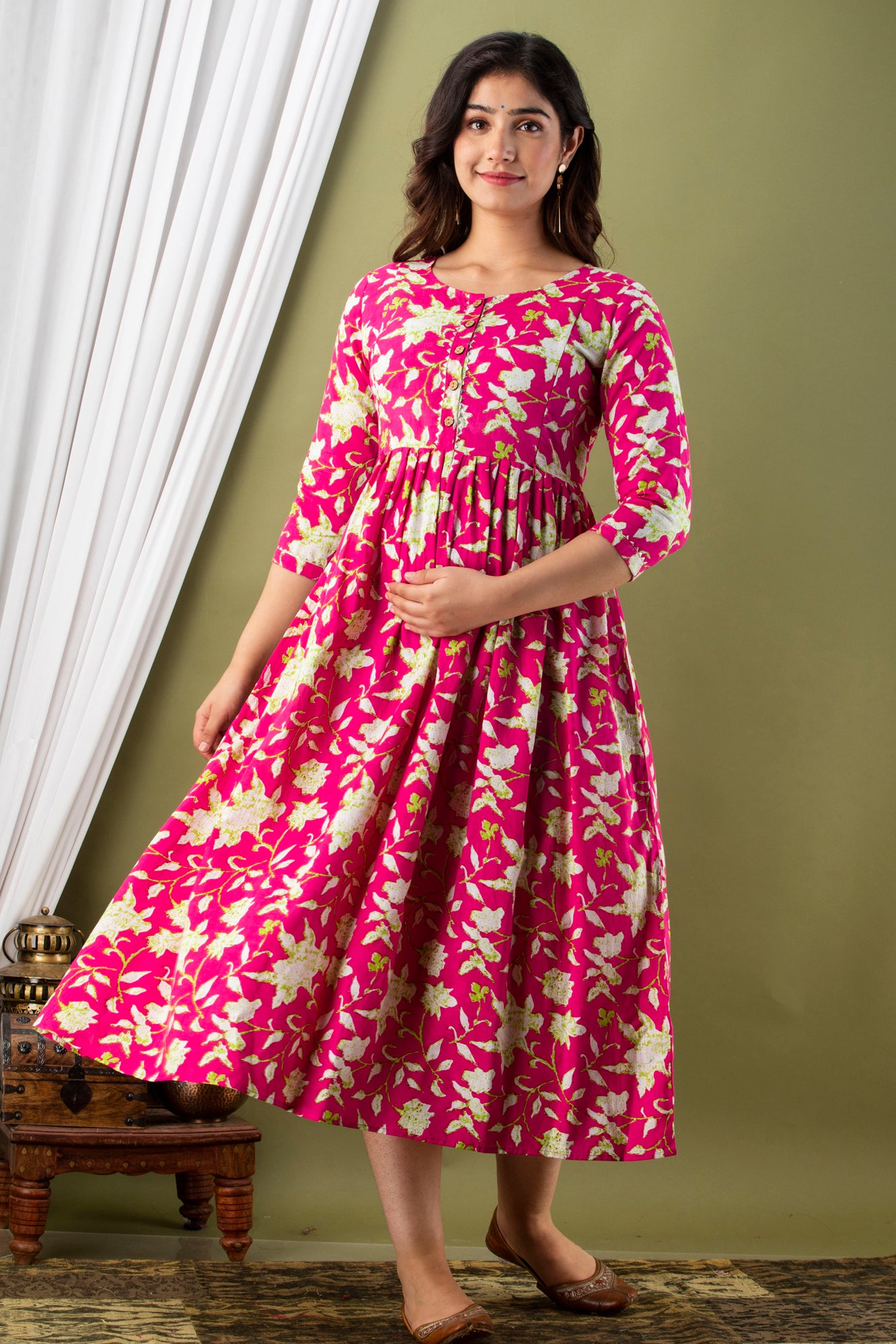 Majestic divas Cotton Rani Pink Bold Floral Allover Printed Maternity Feeding Kurta Dress with Dual Zippers