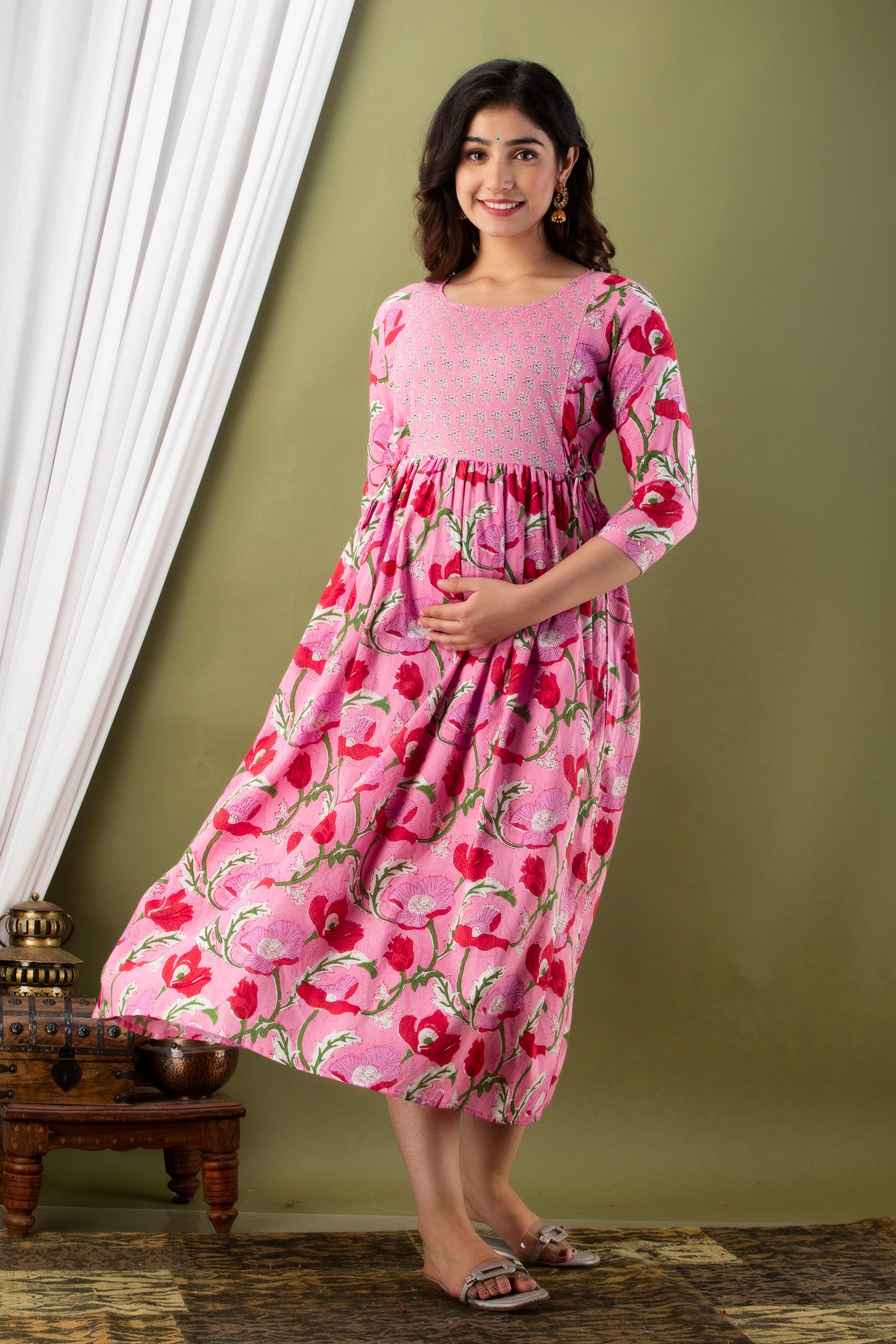 Majestic divas Cotton Pink Floral Jaal Printed Maternity Feeding Kurta Dress with Dual Zippers