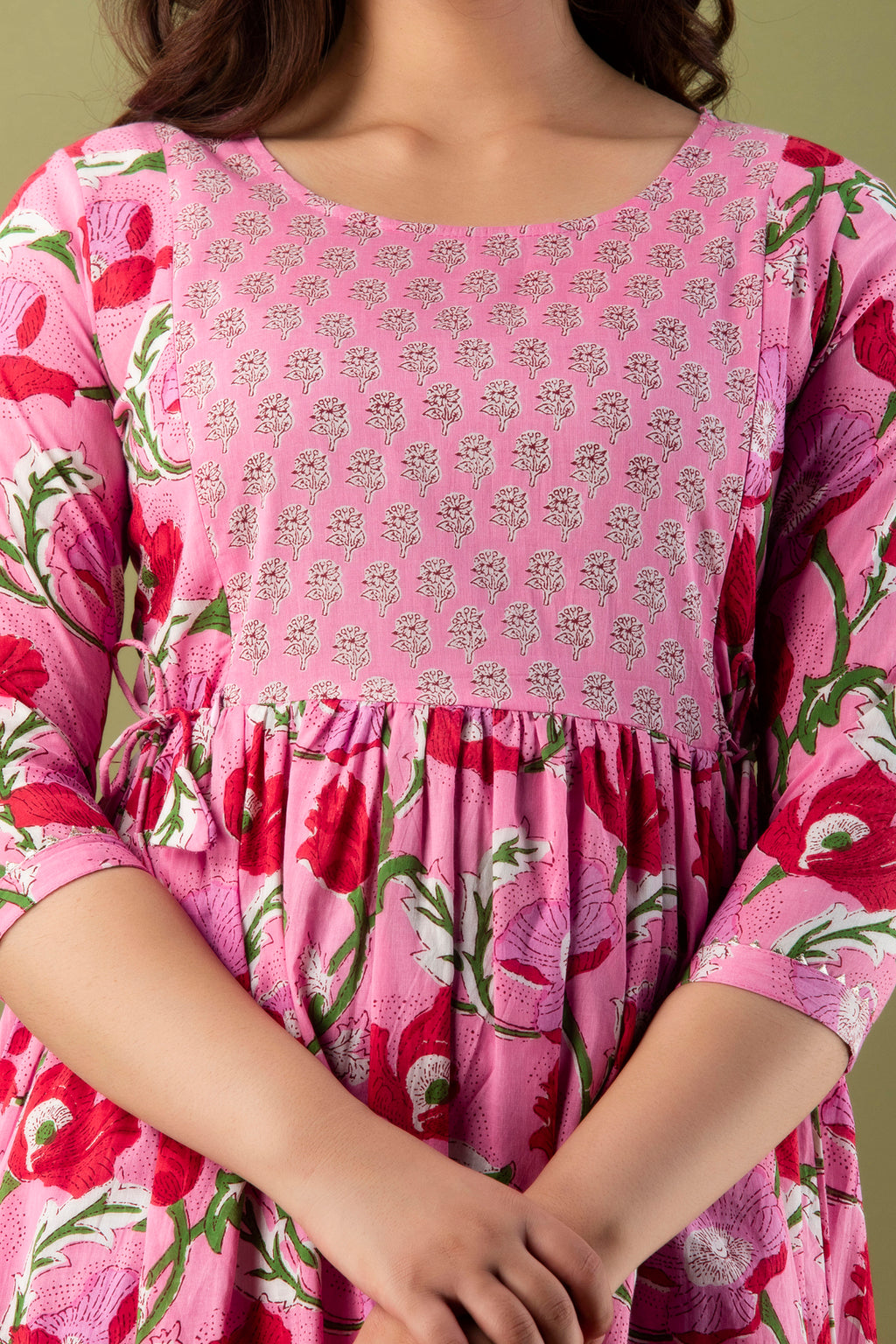 Majestic divas Cotton Pink Floral Jaal Printed Maternity Feeding Kurta Dress with Dual Zippers