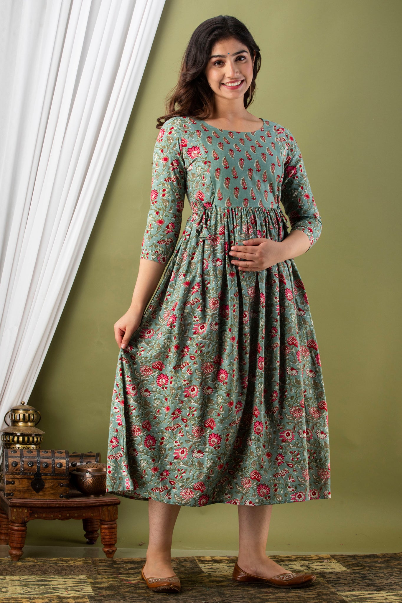 Majestic divas Cotton Olive Green Floral Buta Printed Maternity Feeding Kurta Dress with Dual Zippers