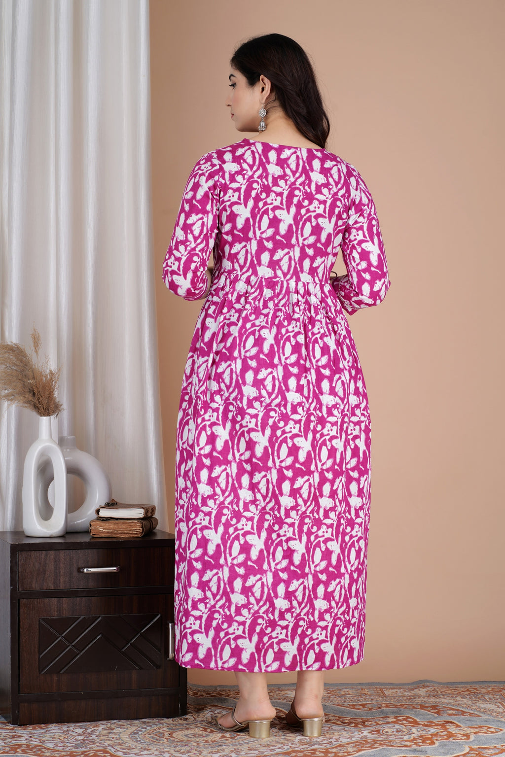 Majestic divas Cotton Pink Abstract Floral Printed Maternity Feeding Kurta Dress with Dual Zippers