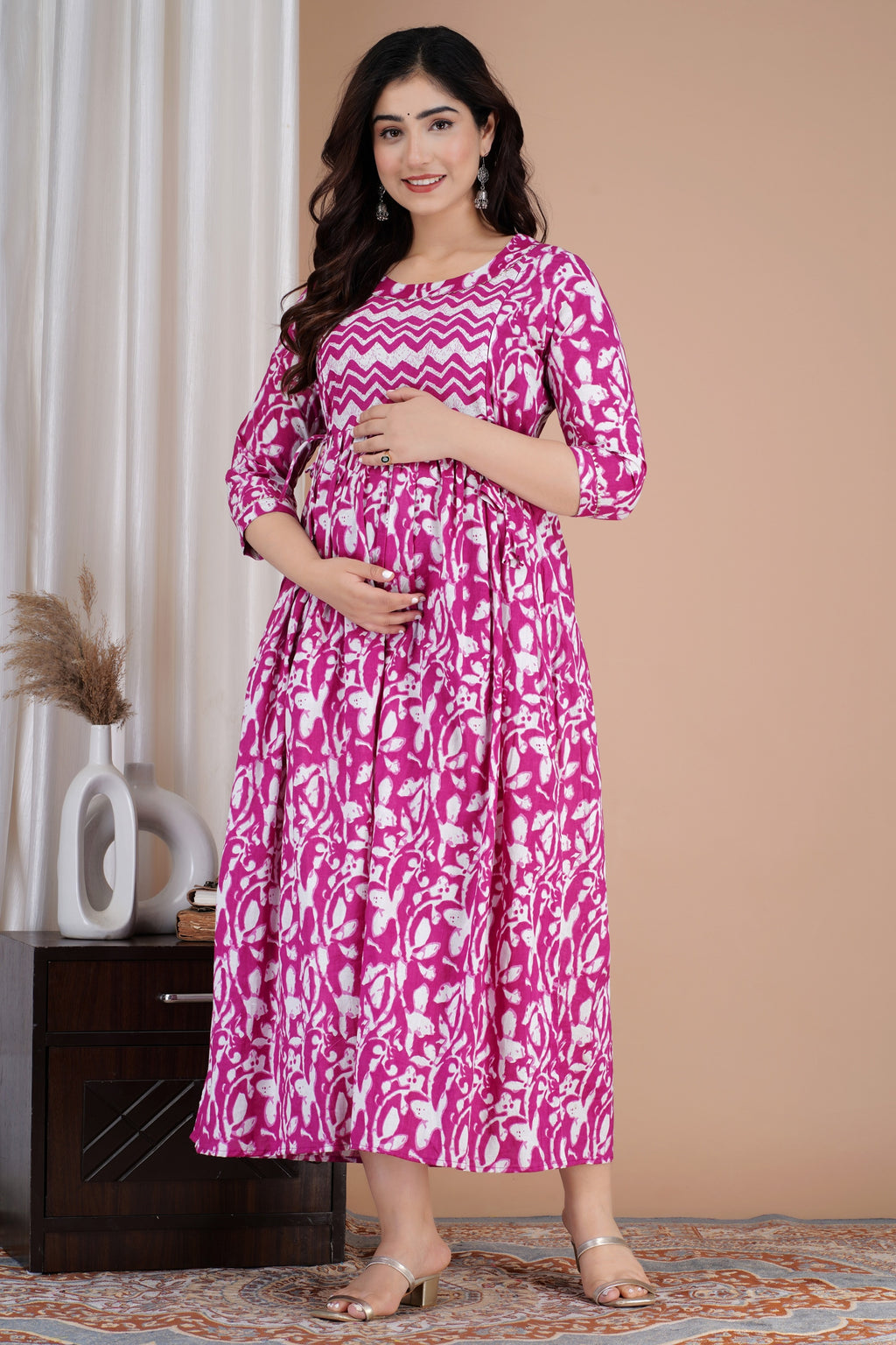 Majestic divas Cotton Pink Abstract Floral Printed Maternity Feeding Kurta Dress with Dual Zippers