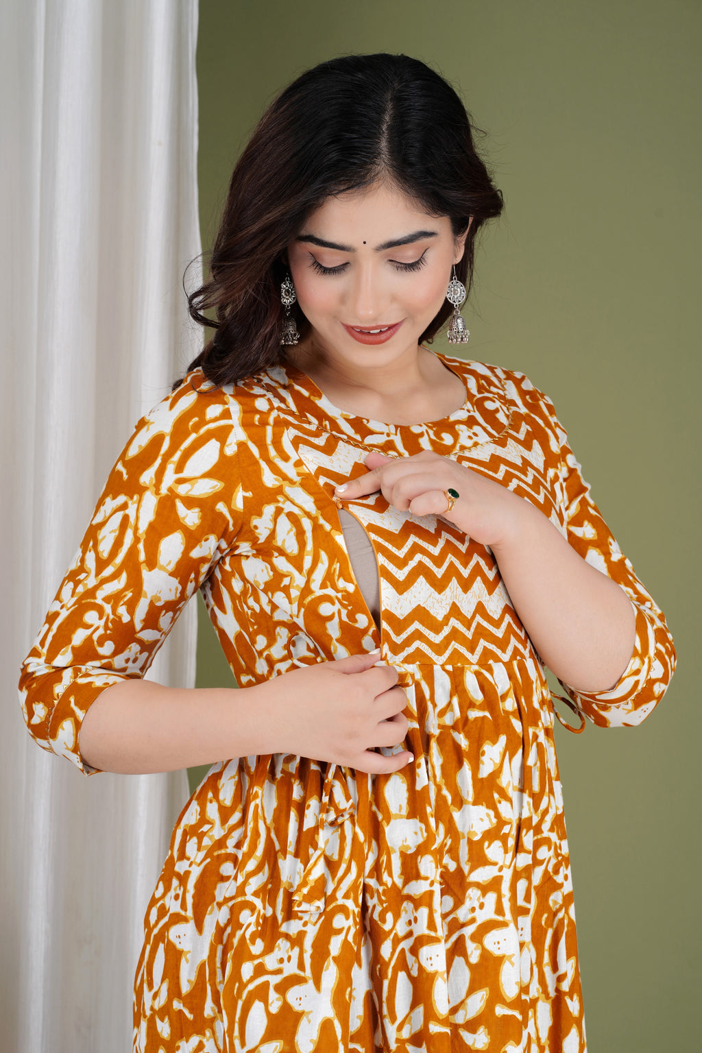 Majestic divas Cotton Mustard Abstract Floral Printed Maternity Feeding Kurta Dress with Dual Zippers