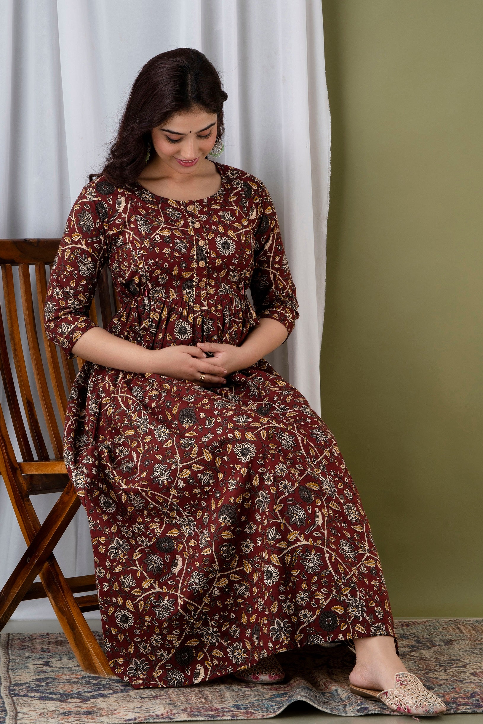 Majestic divas Cotton Maroon Floral & Bird Printed Maternity Feeding Kurta Dress with Dual Zippers Main image
