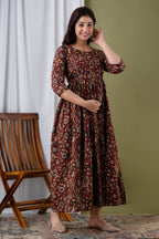 Majestic divas Cotton Maroon Floral & Bird Printed Maternity Feeding Kurta Dress with Dual Zippers