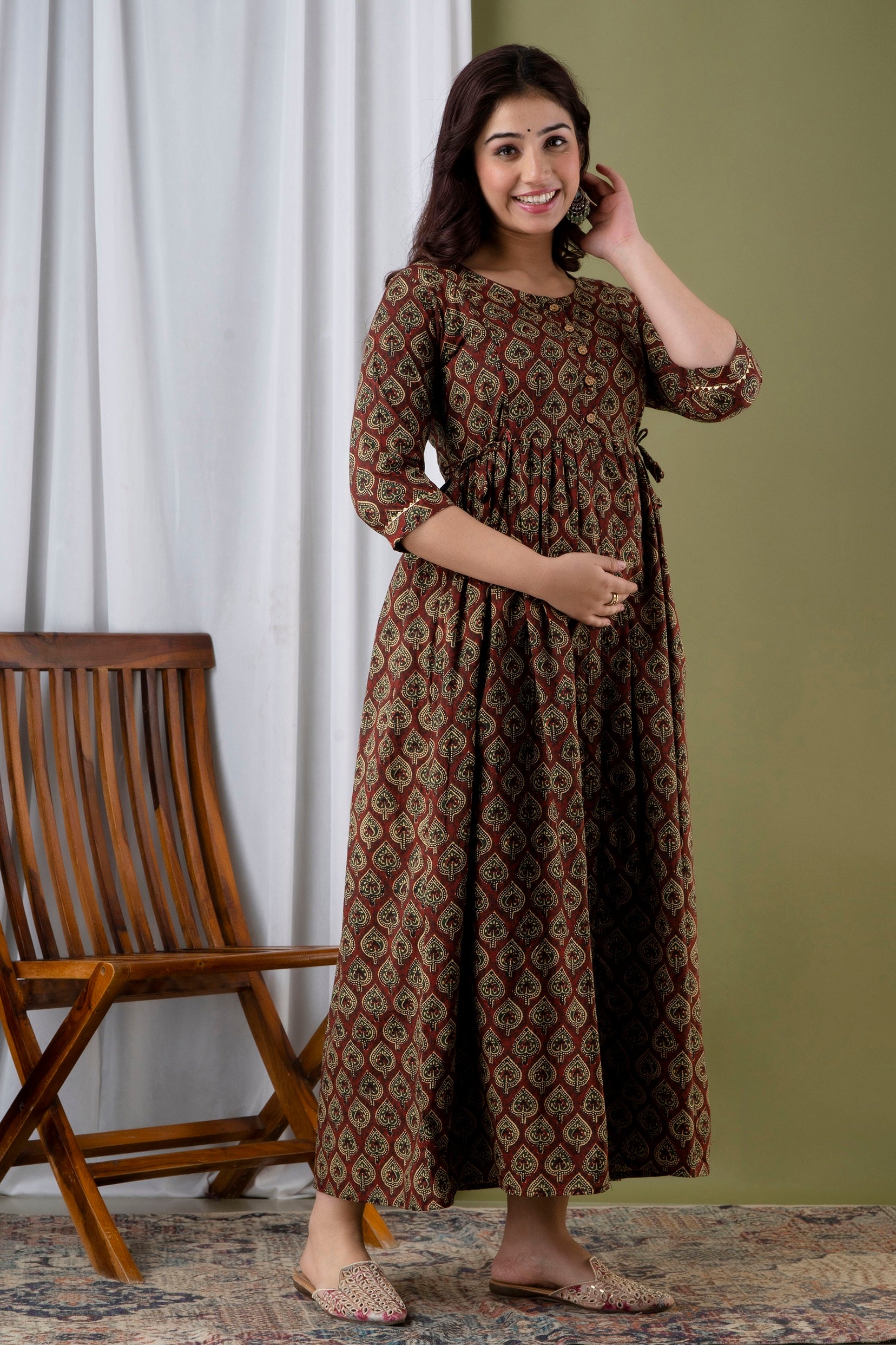 Majestic divas Cotton Maroon Heart Motif Printed Maternity Feeding Kurta Dress with Dual Zippers Main image