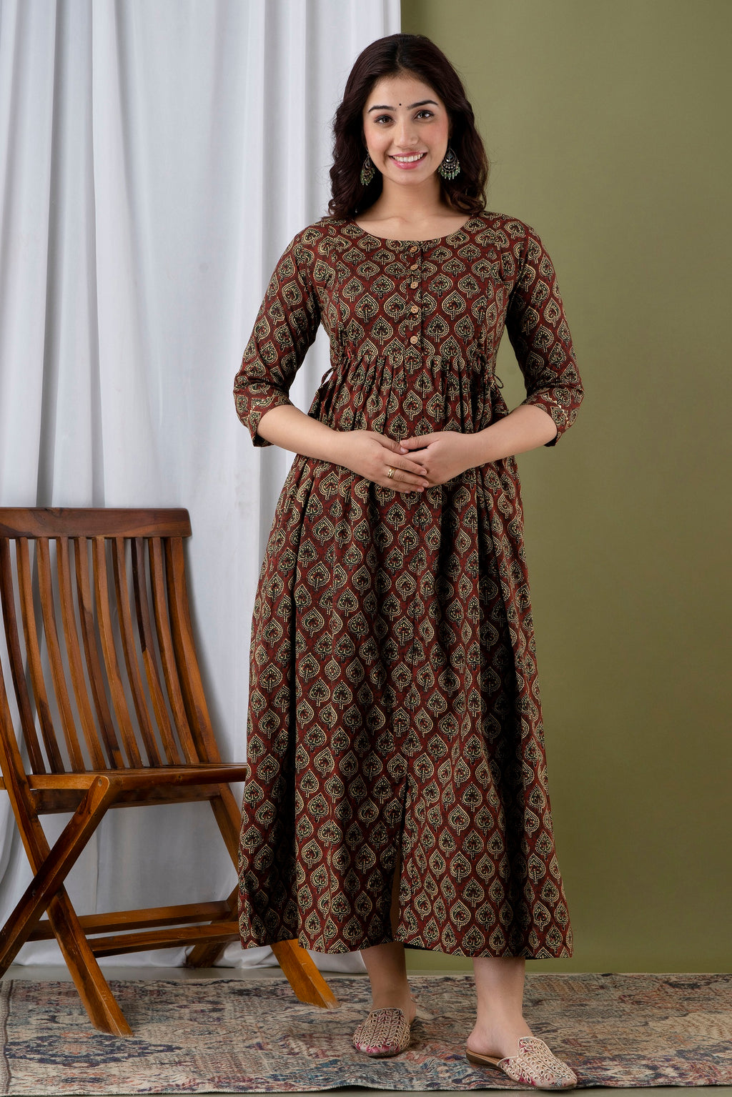 Majestic divas Cotton Maroon Heart Motif Printed Maternity Feeding Kurta Dress with Dual Zippers