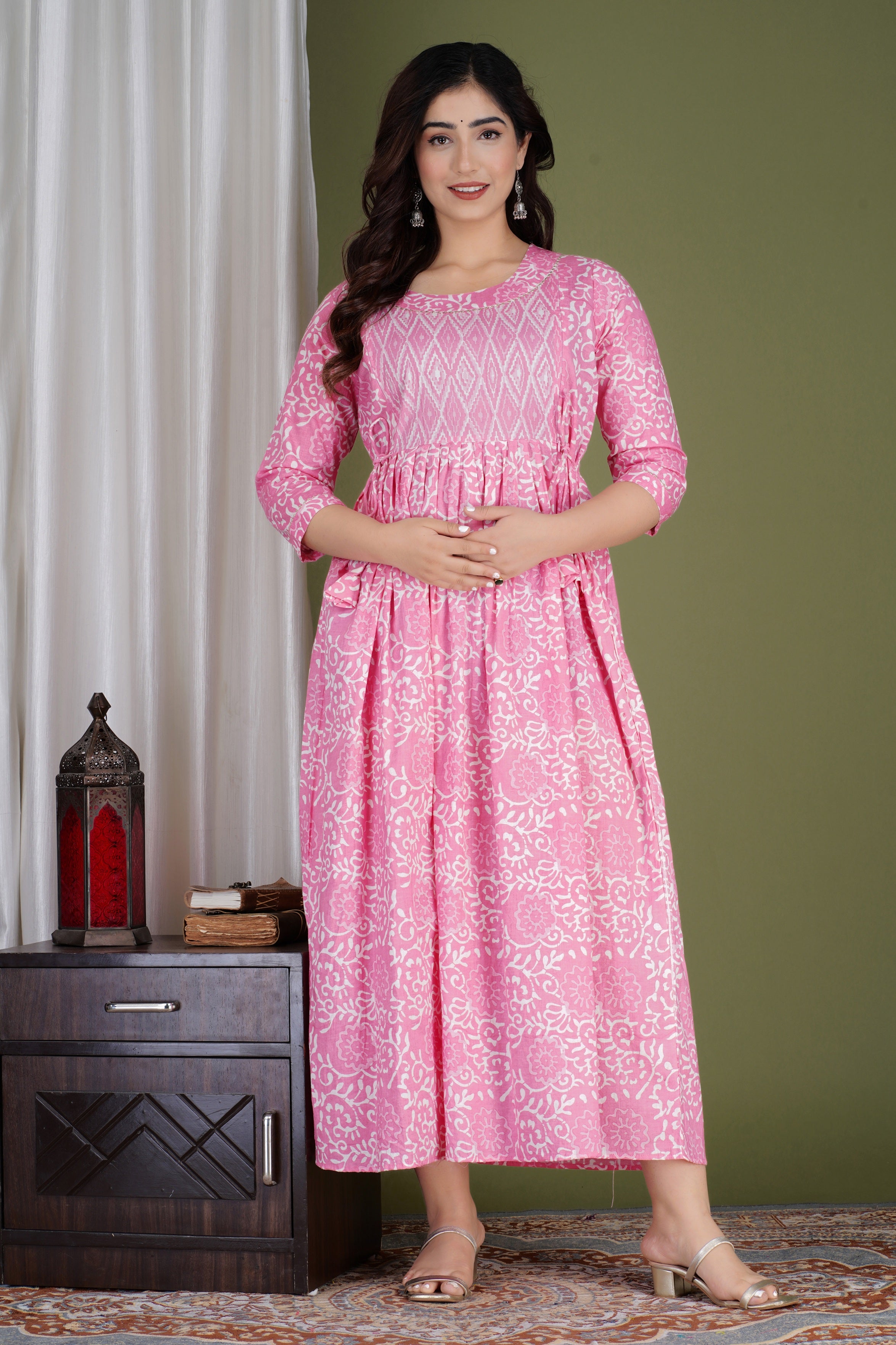 Majestic divas Cotton Pink Floral & Ikat Printed Maternity Feeding Kurta Dress with Dual Zippers & Side Tie-Up