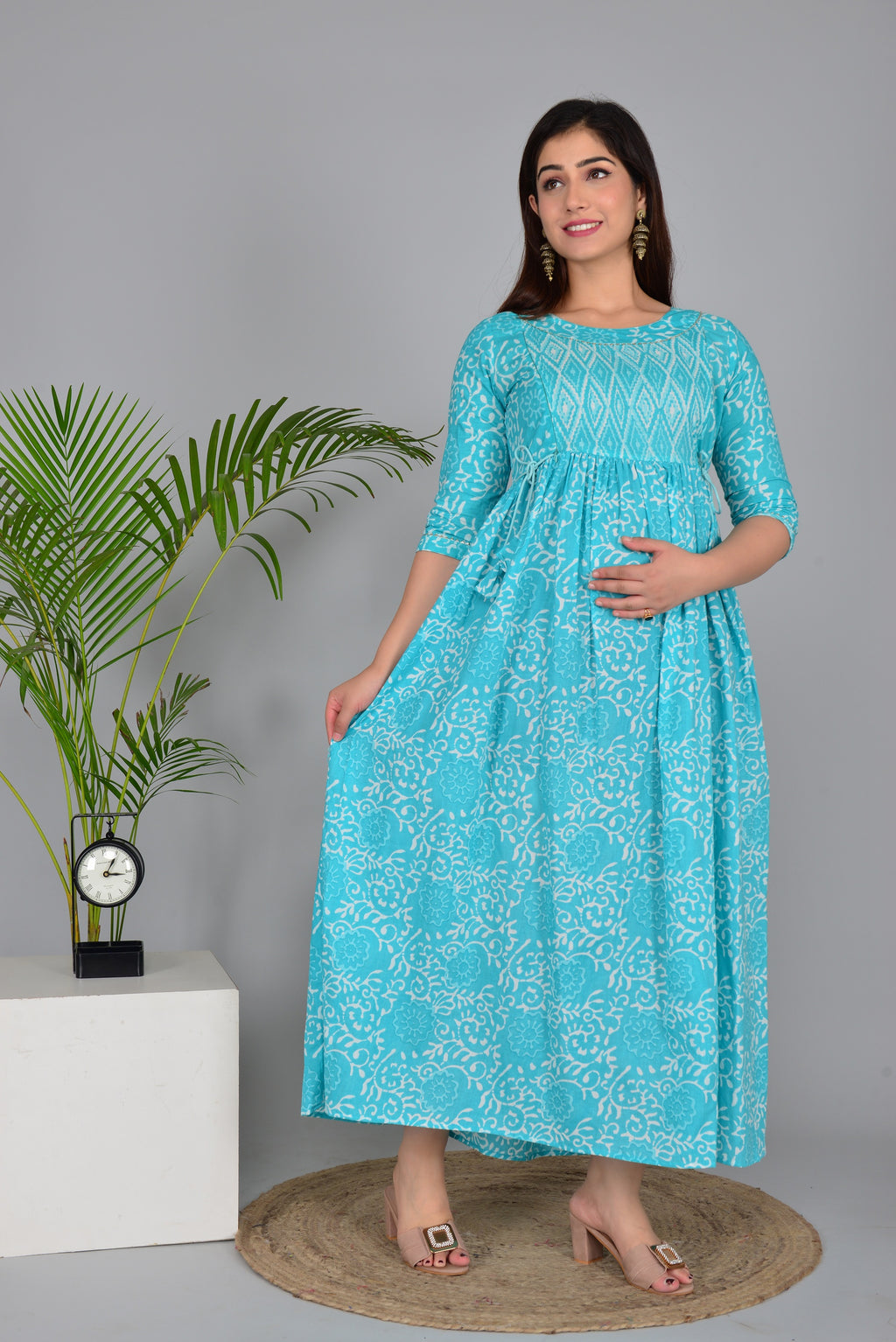 Majestic divas Cotton Turquoise Floral Printed Maternity Feeding Kurta Dress with Dual Zippers