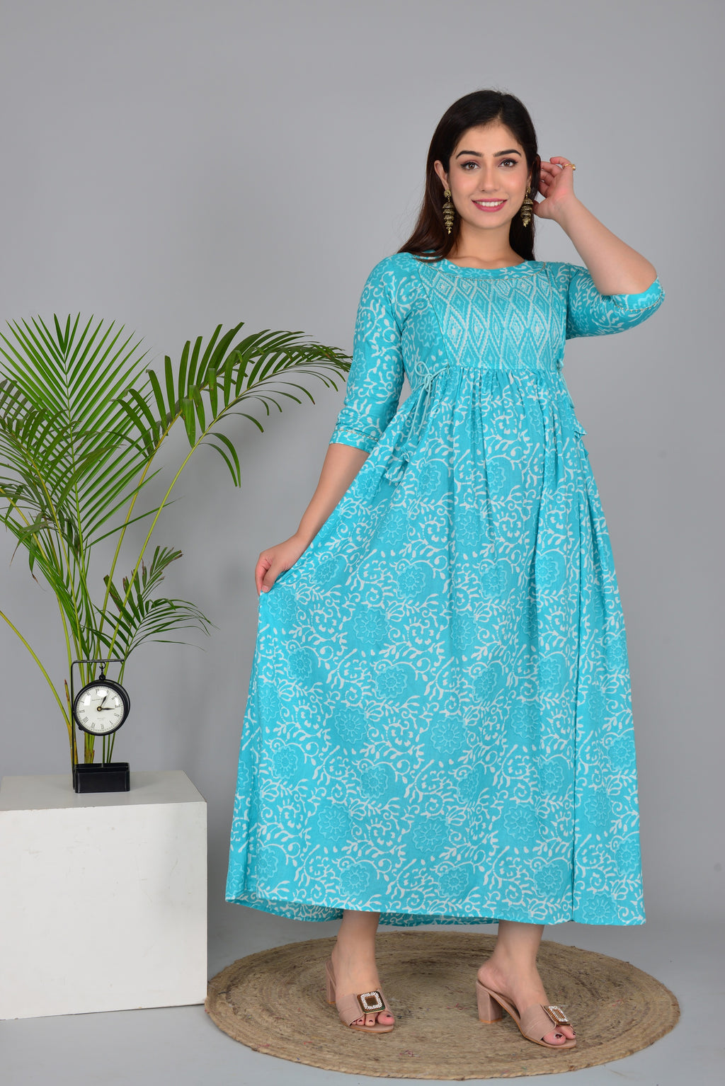 Majestic divas Cotton Turquoise Floral Printed Maternity Feeding Kurta Dress with Dual Zippers