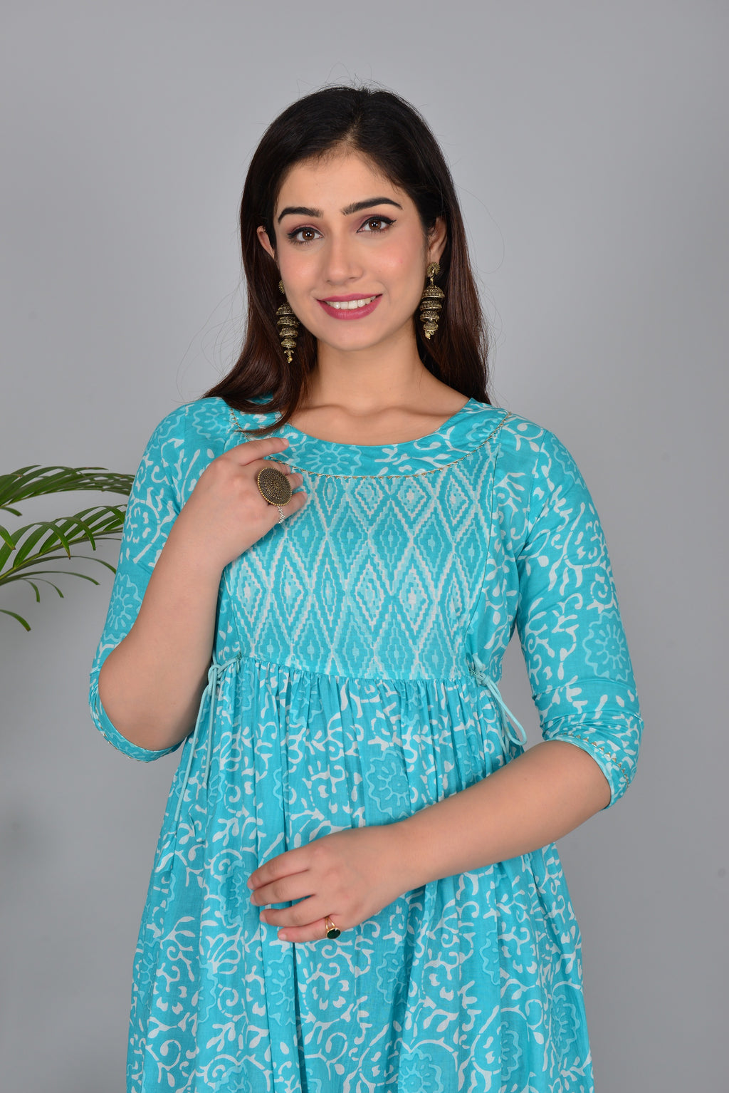 Majestic divas Cotton Turquoise Floral Printed Maternity Feeding Kurta Dress with Dual Zippers