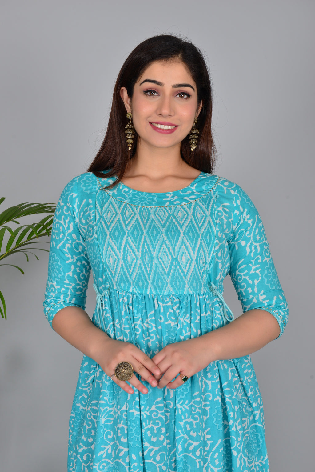 Majestic divas Cotton Turquoise Floral Printed Maternity Feeding Kurta Dress with Dual Zippers