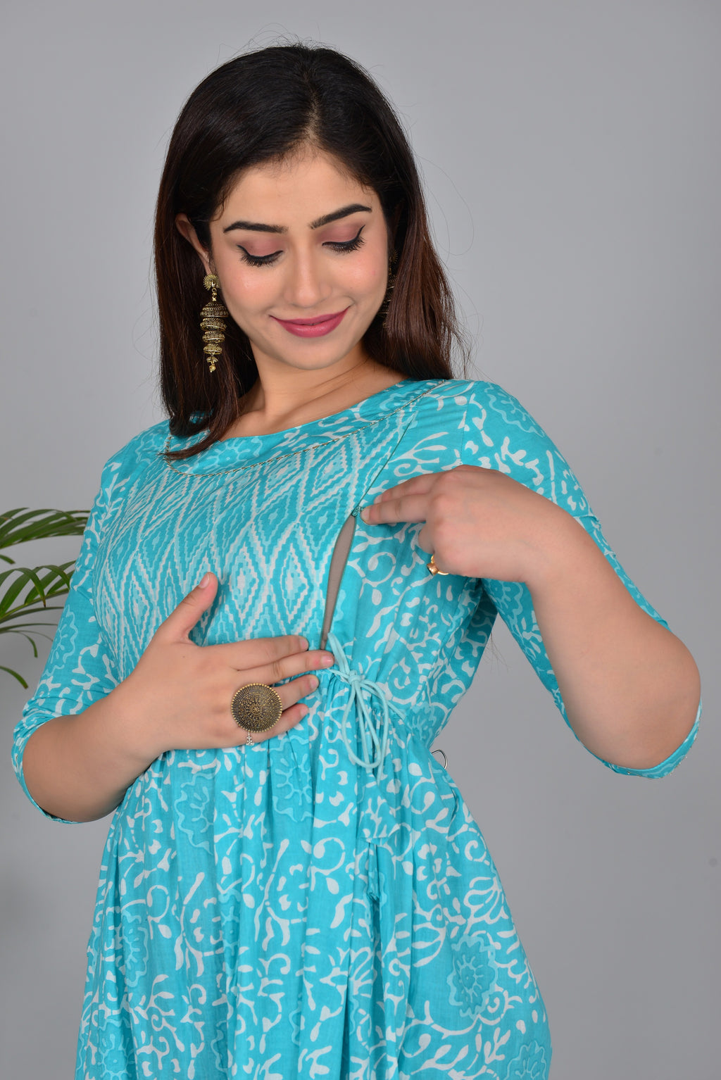 Majestic divas Cotton Turquoise Floral Printed Maternity Feeding Kurta Dress with Dual Zippers