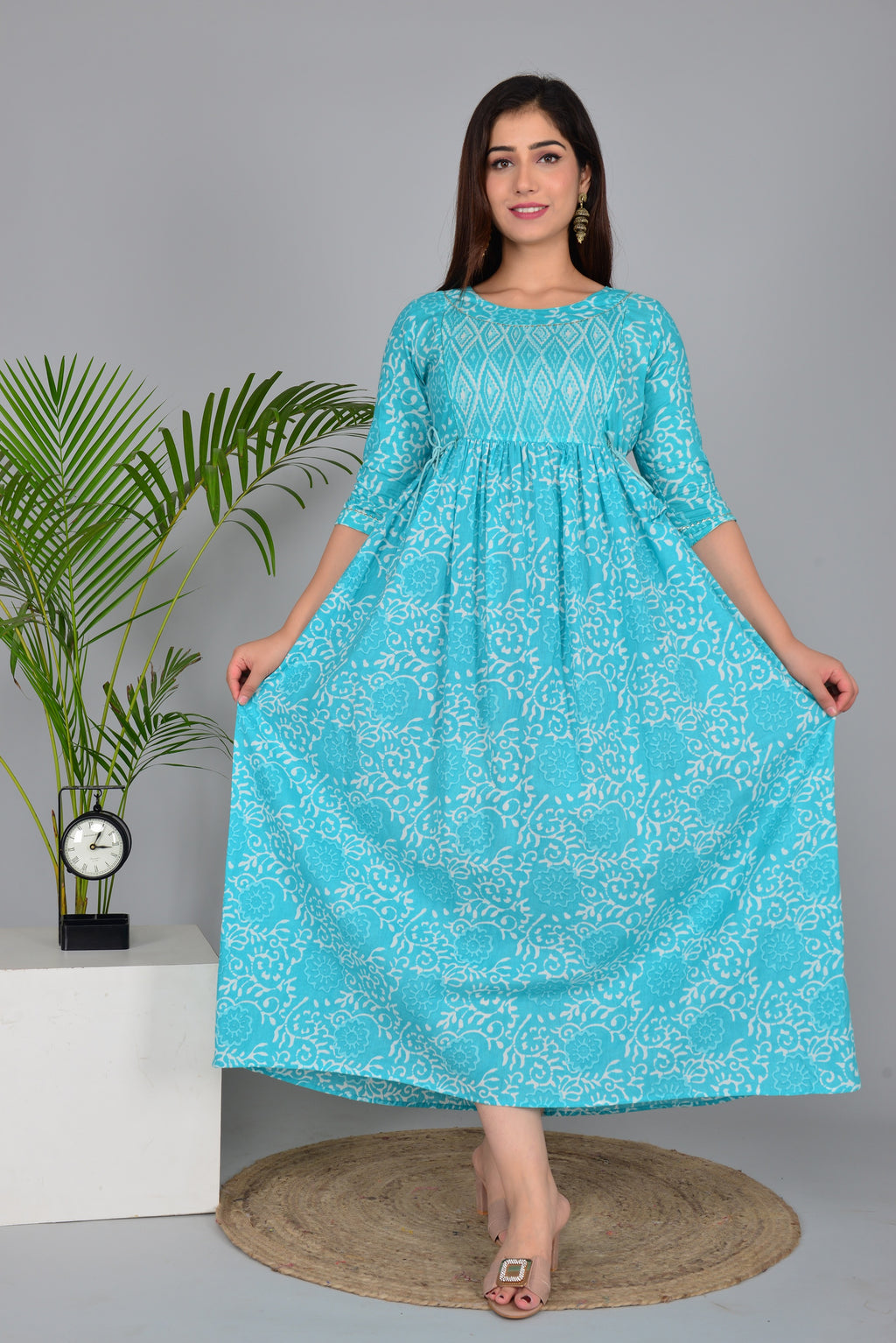 Majestic divas Cotton Turquoise Floral Printed Maternity Feeding Kurta Dress with Dual Zippers