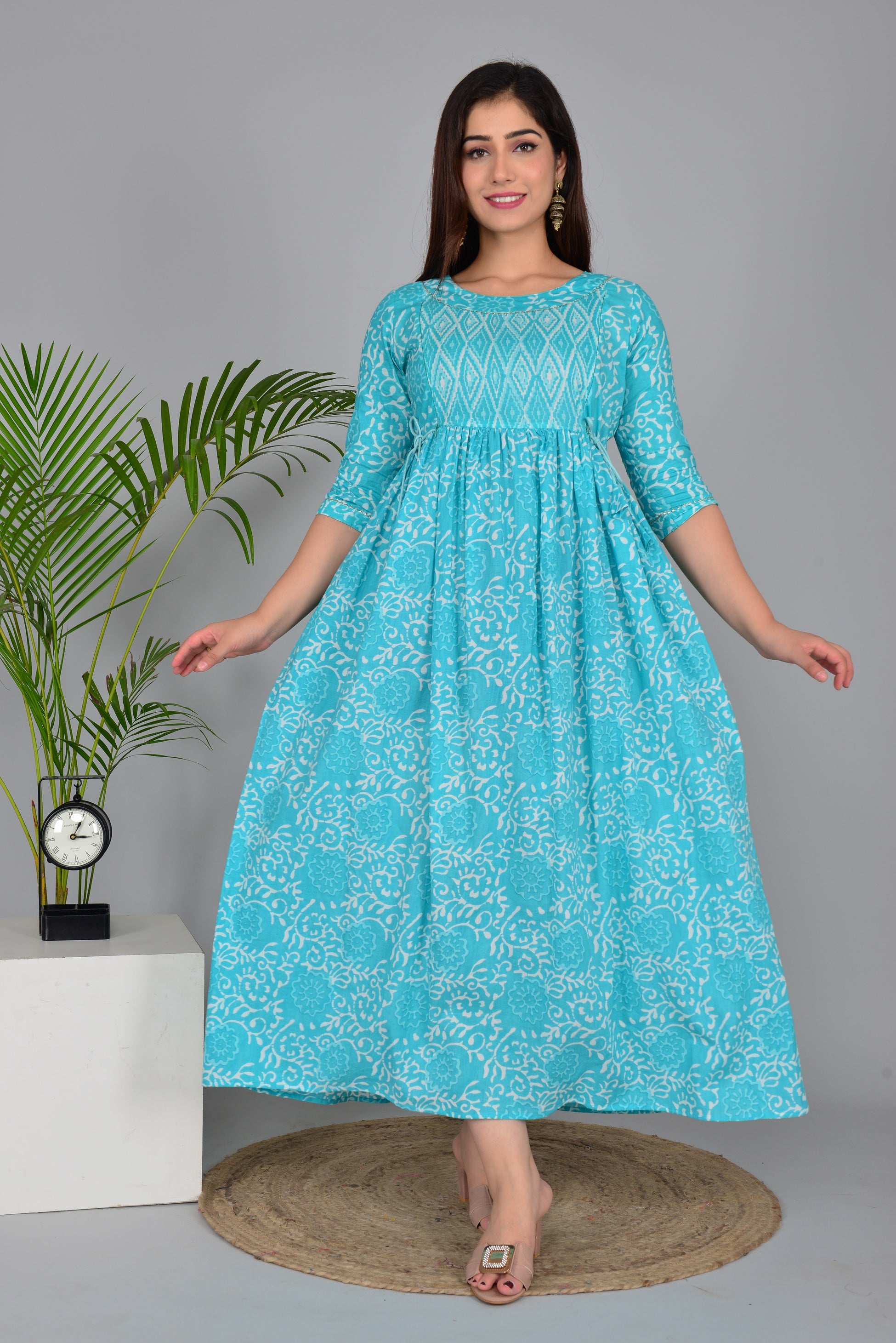 Majestic divas Cotton Turquoise Floral Printed Maternity Feeding Kurta Dress with Dual Zippers Main image