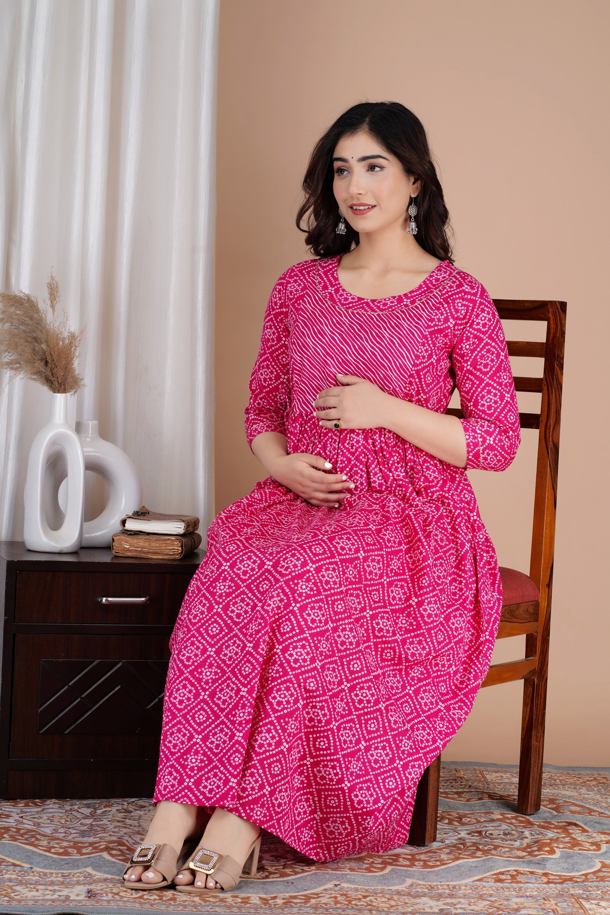 Majestic divas Cotton Pink Bandhani Printed Maternity Feeding Kurta Dress with Stripe Yoke & Dual Zippers Main image