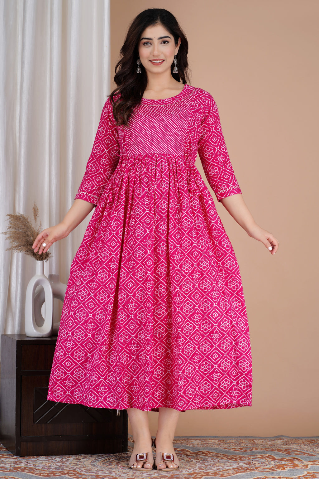 Majestic divas Cotton Pink Bandhani Printed Maternity Feeding Kurta Dress with Stripe Yoke & Dual Zippers