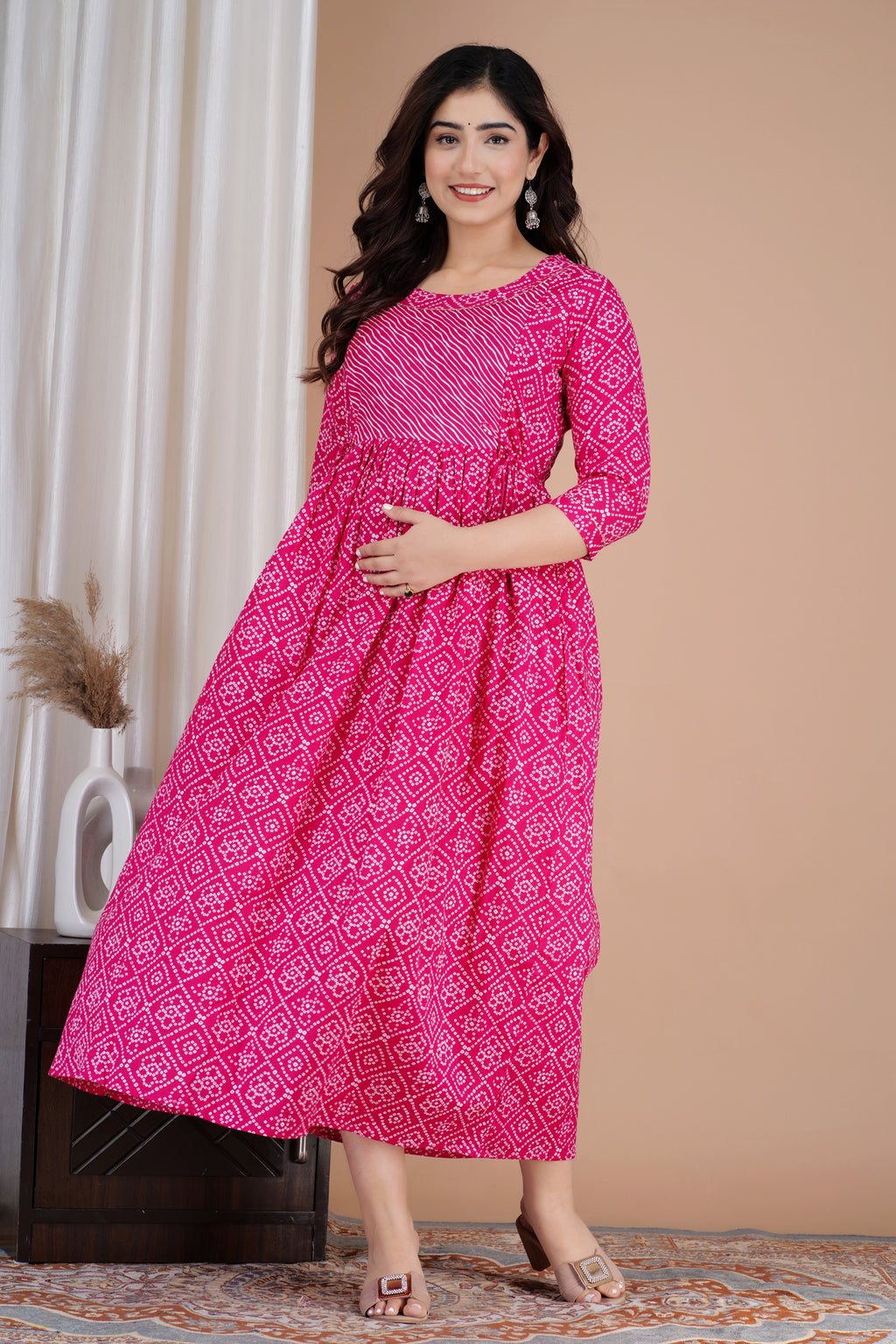 Majestic divas Cotton Pink Bandhani Printed Maternity Feeding Kurta Dress with Stripe Yoke & Dual Zippers