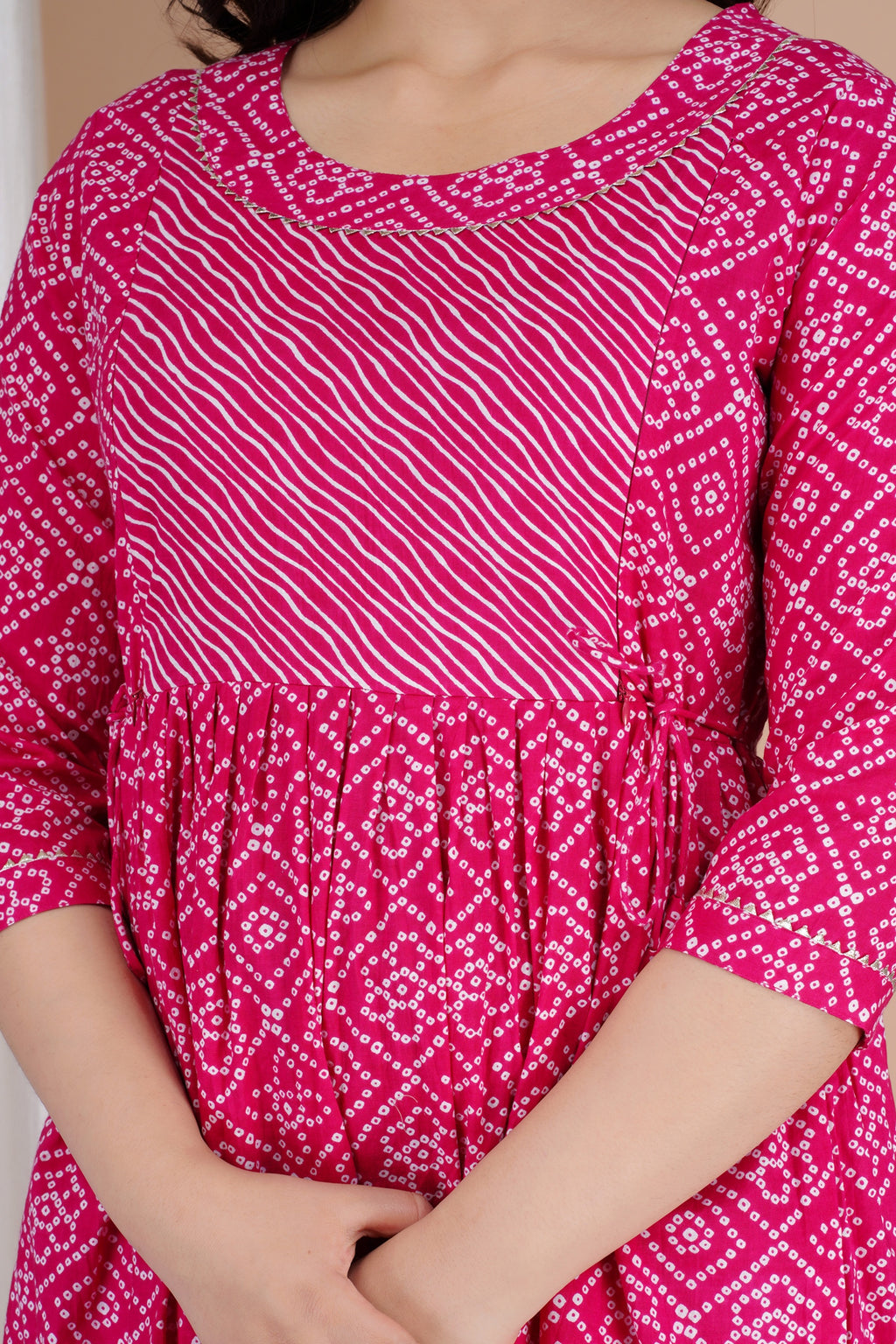 Majestic divas Cotton Pink Bandhani Printed Maternity Feeding Kurta Dress with Stripe Yoke & Dual Zippers