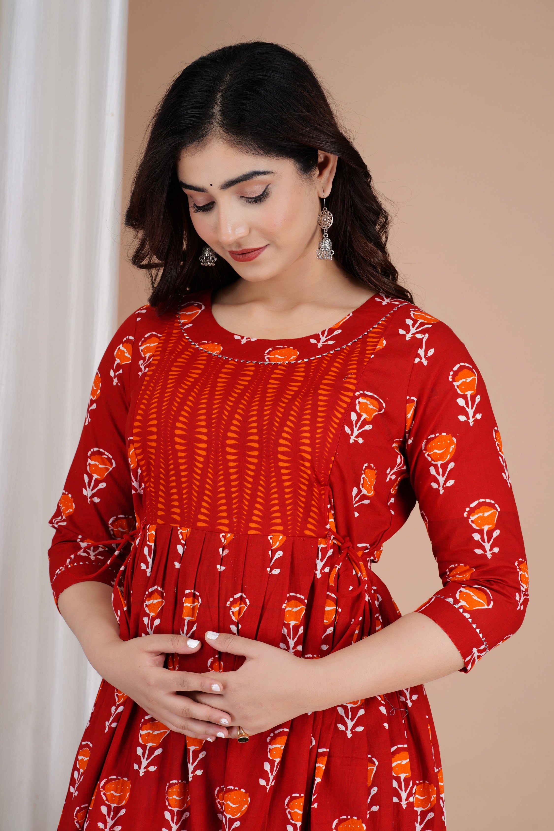Majestic divas Cotton Red Floral Buti Printed Maternity Feeding Kurta Dress with Contrast Panel & Dual Zippers