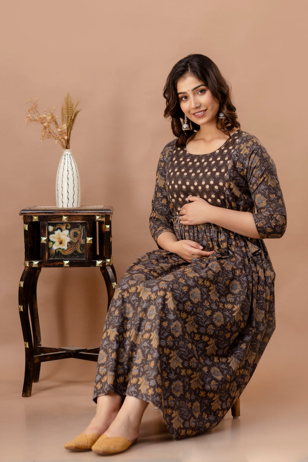 Majestic divas Cotton Brown Floral Buta Printed Maternity Feeding Kurta Dress with Dual Zippers