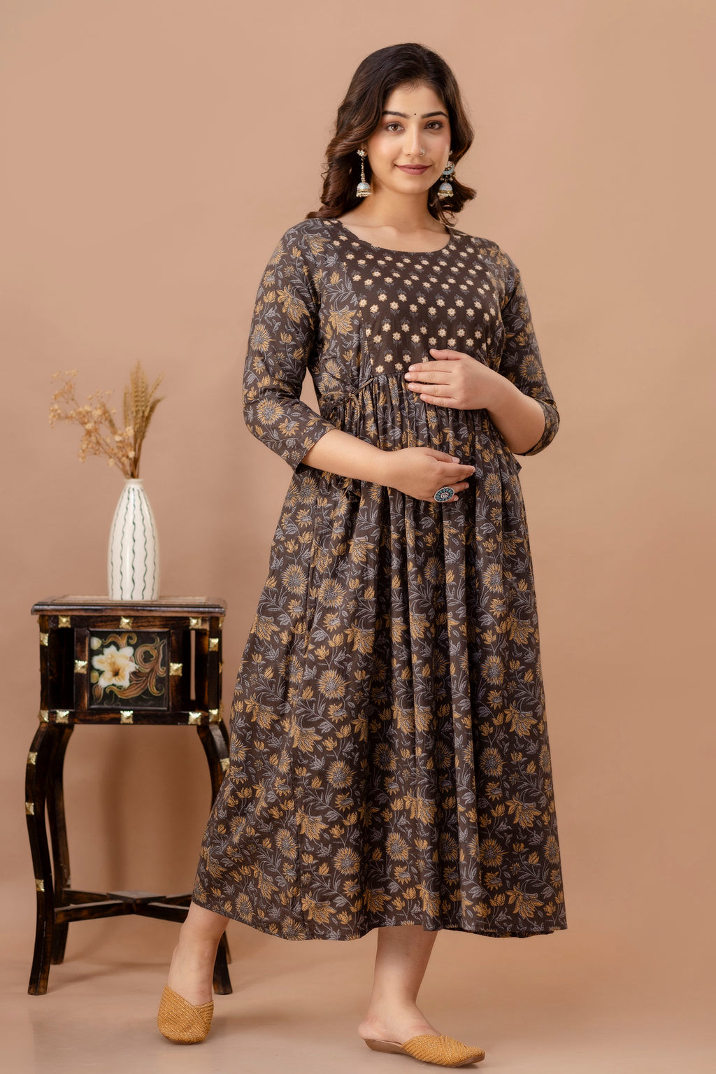 Majestic divas Cotton Brown Floral Buta Printed Maternity Feeding Kurta Dress with Dual Zippers