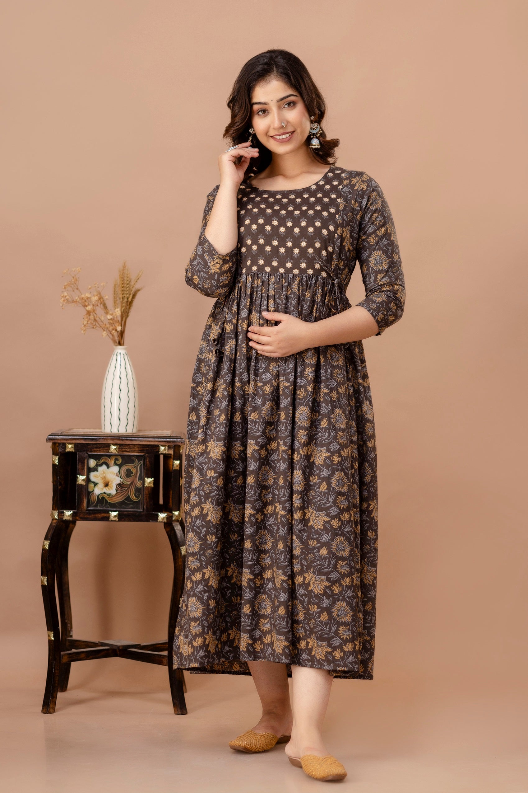 Majestic divas Cotton Brown Floral Buta Printed Maternity Feeding Kurta Dress with Dual Zippers