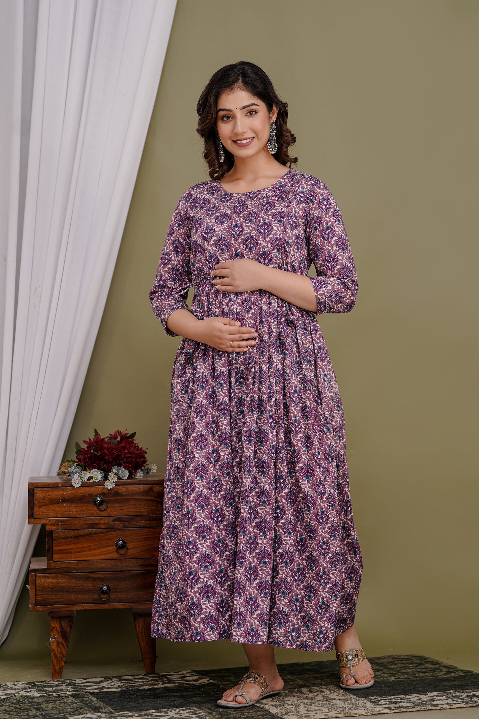 Majestic divas Cotton Mauve Ethnic Floral Printed Maternity Feeding Kurta Dress with Dual Zippers
