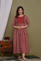 Majestic divas Cotton Rust Red Geometric Floral Printed Maternity Feeding Kurta Dress with Dual Zippers