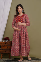 Majestic divas Cotton Rust Red Geometric Floral Printed Maternity Feeding Kurta Dress with Dual Zippers