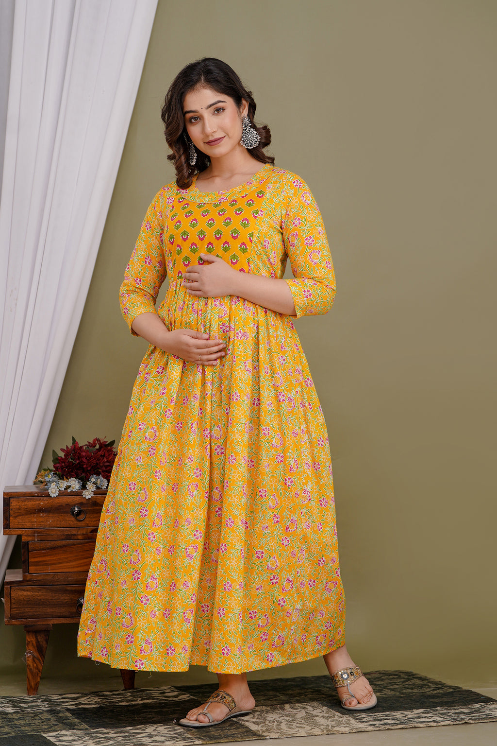 Majestic divas Cotton Mustard Yellow Pink Floral & Buti Printed Maternity Feeding Kurta Dress with Dual Zippers