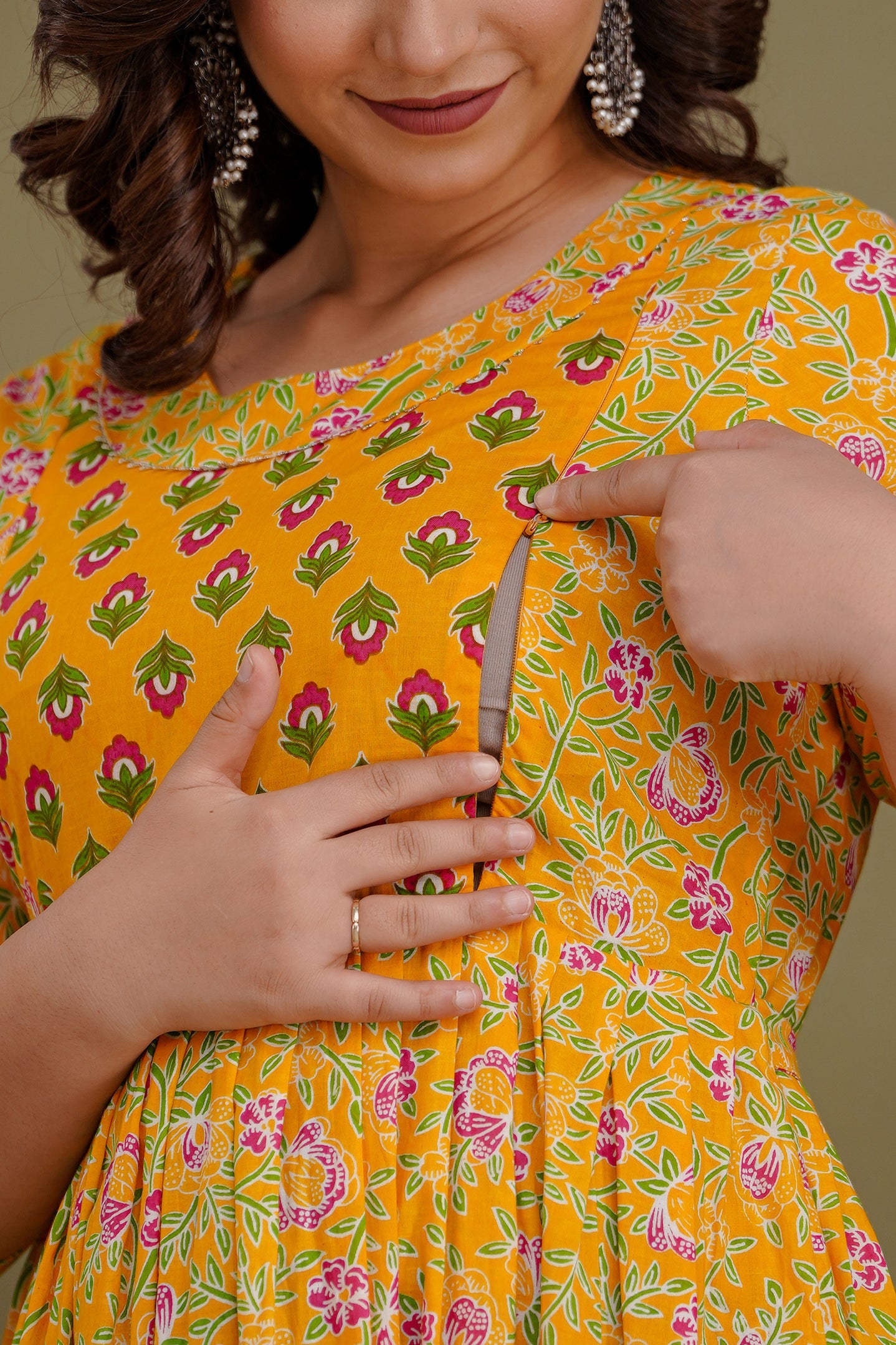 Majestic divas Cotton Mustard Yellow Pink Floral & Buti Printed Maternity Feeding Kurta Dress with Dual Zippers