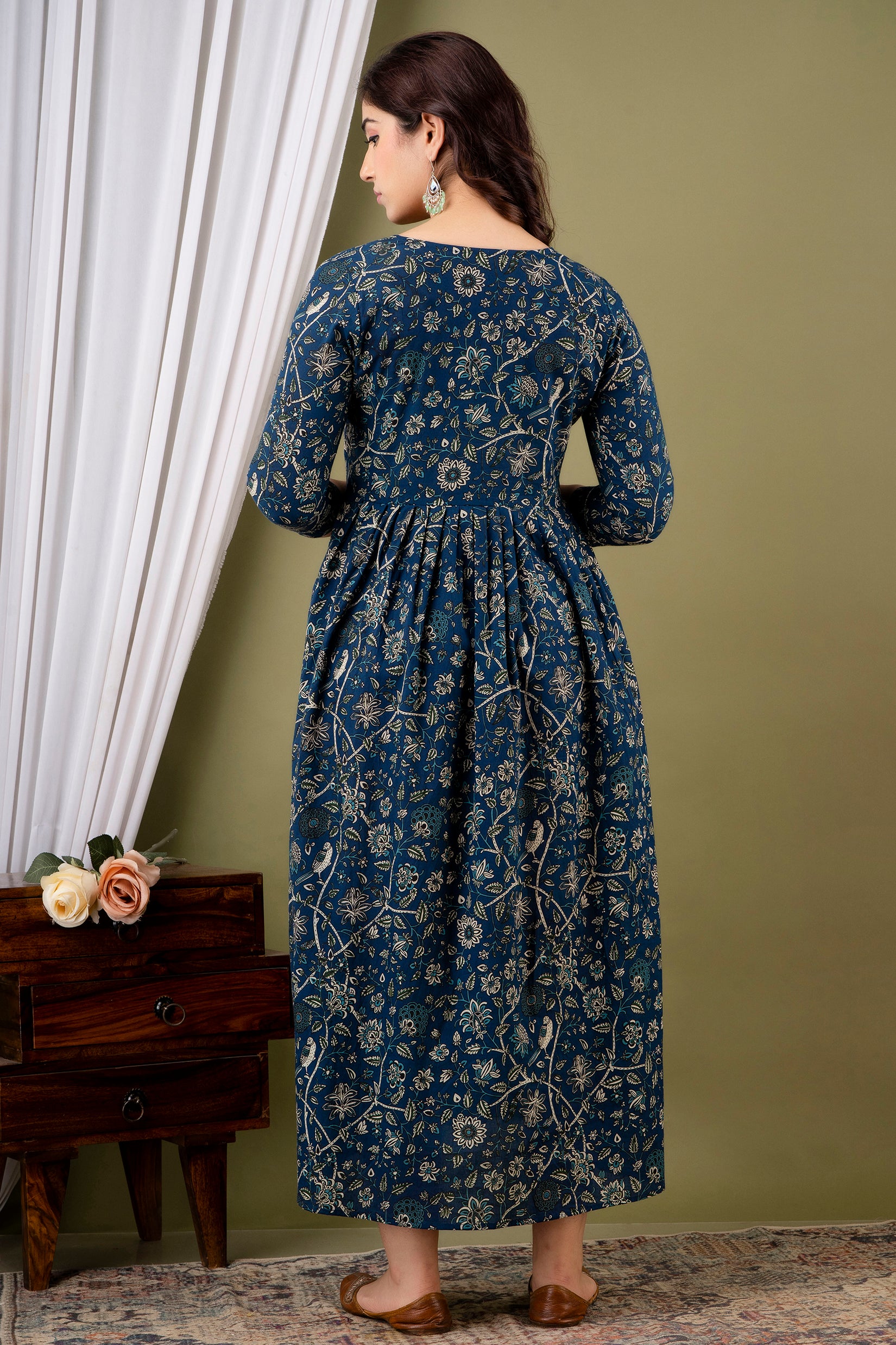 Majestic divas Cotton Teal Blue Beige Floral & Bird Printed Maternity Feeding Kurta Dress with Front Buttons & Dual Zippers Secondary image
