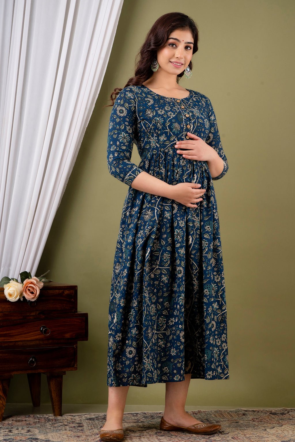 Majestic divas Cotton Teal Blue Beige Floral & Bird Printed Maternity Feeding Kurta Dress with Front Buttons & Dual Zippers