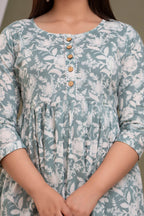 Majestic divas Cotton Sea Green White Floral Printed Maternity Feeding Kurta Dress with Dual Side Zippers