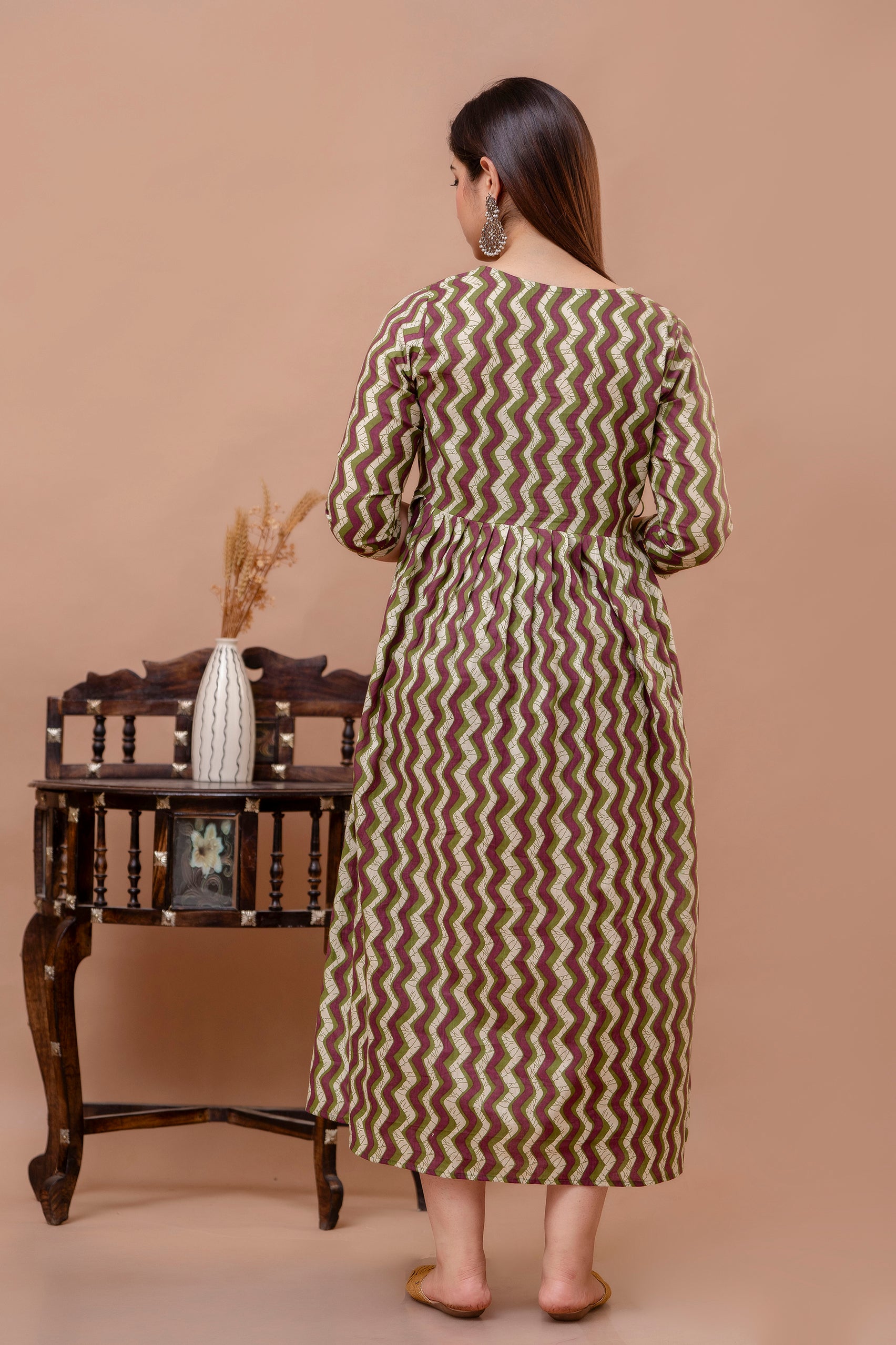 Majestic divas Cotton Olive Green & Wine Zigzag Printed Maternity Feeding Kurta Dress with Dual Side Zippers Secondary image
