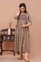 Majestic divas Cotton Olive Green & Wine Zigzag Printed Maternity Feeding Kurta Dress with Dual Side Zippers