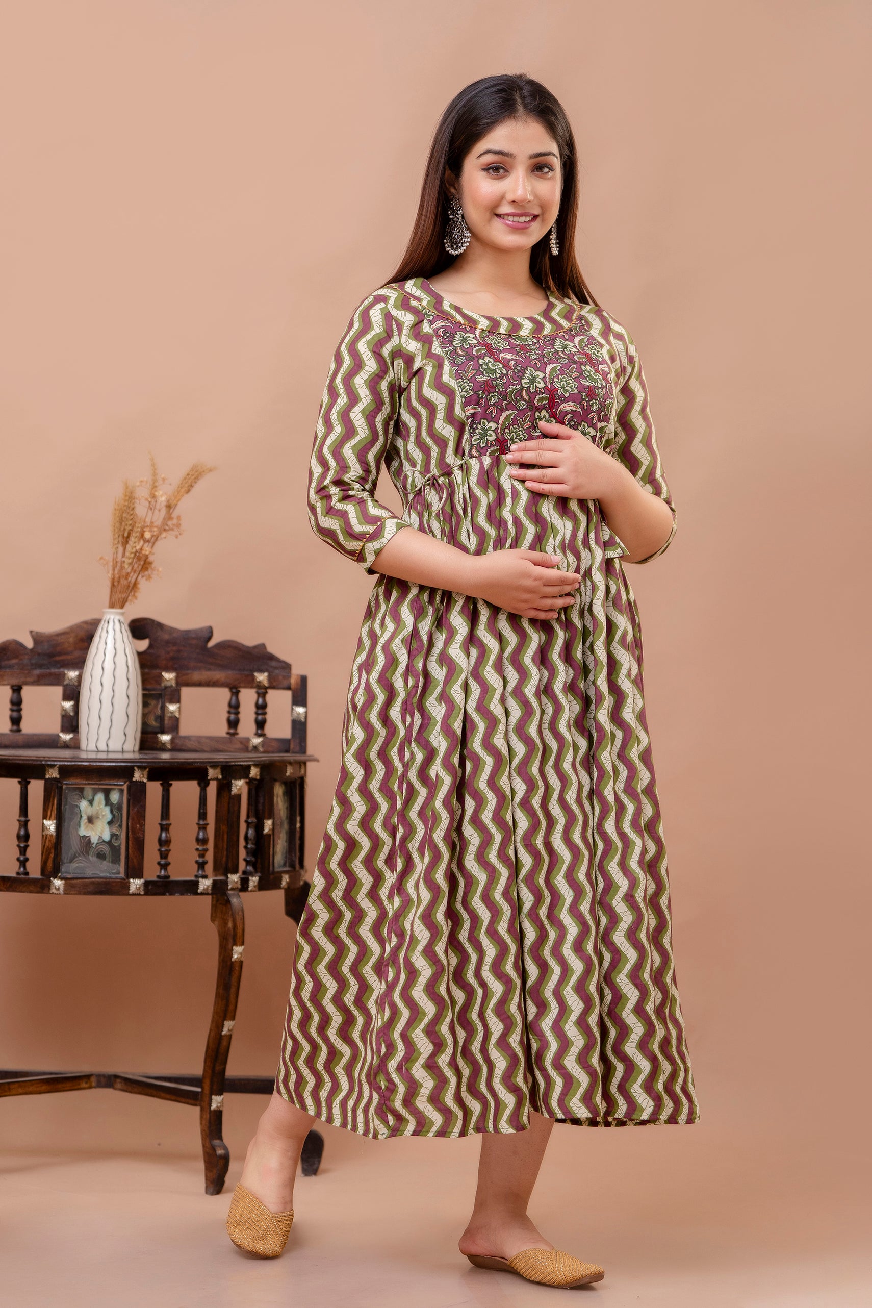 Majestic divas Cotton Olive Green & Wine Zigzag Printed Maternity Feeding Kurta Dress with Dual Side Zippers