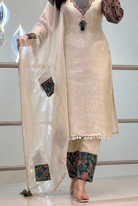 Ivory Cream Pure Banarasi Weaving Dupatta Set with Floral Handwork Neck & Jacquard Dupatta