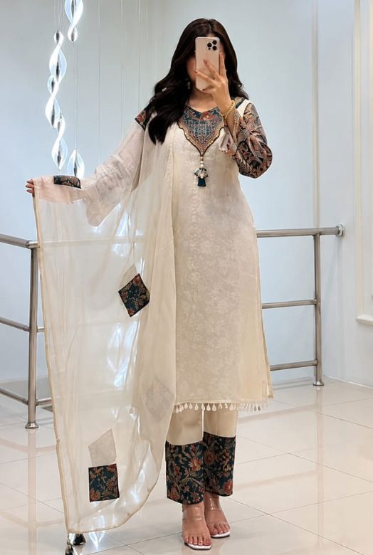 Ivory Cream Pure Banarasi Weaving Dupatta Set with Floral Handwork Neck & Jacquard Dupatta