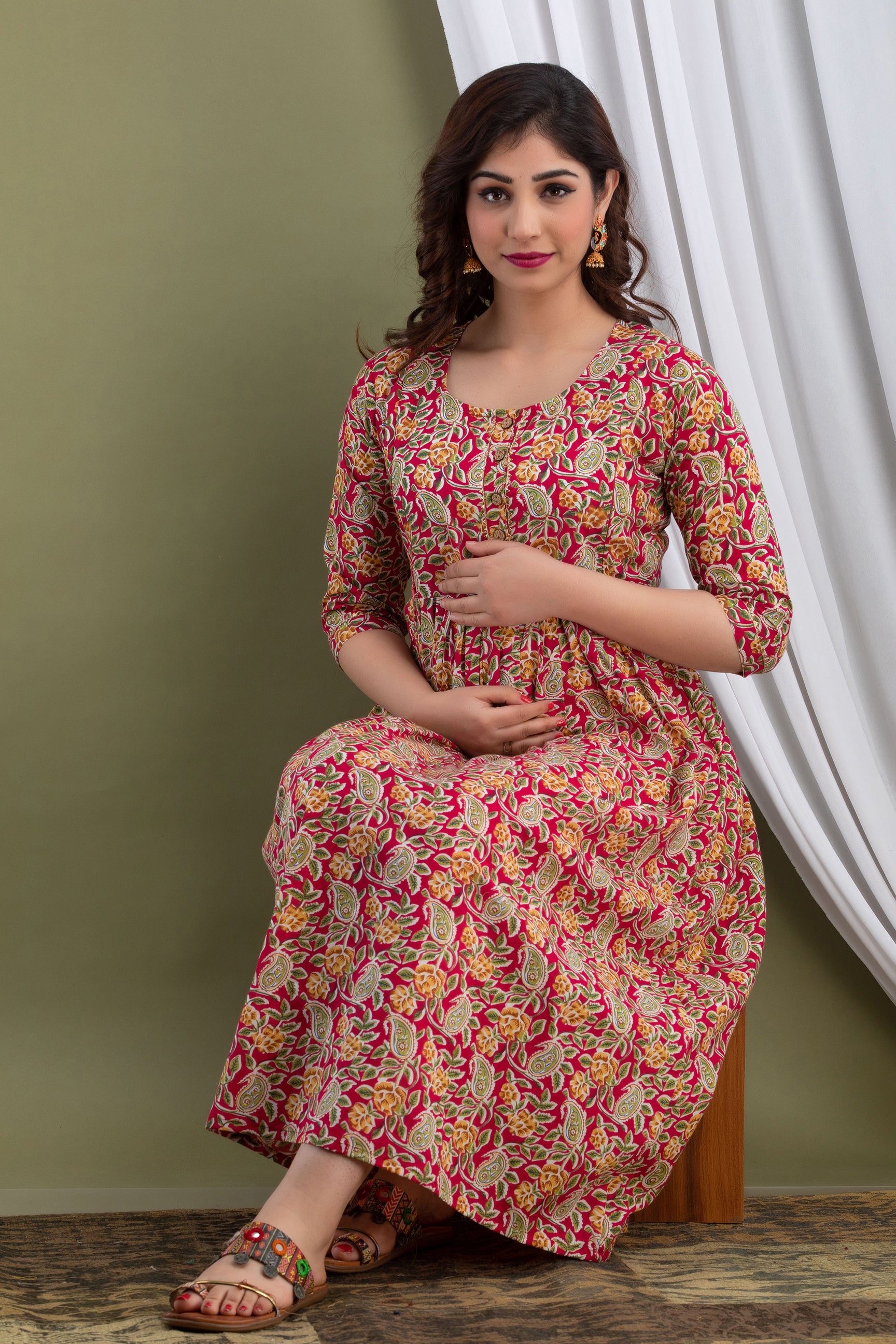 Majestic divas Cotton Rani Pink Floral & Paisley Printed Maternity Feeding Kurta Dress with Dual Side Zippers Main image