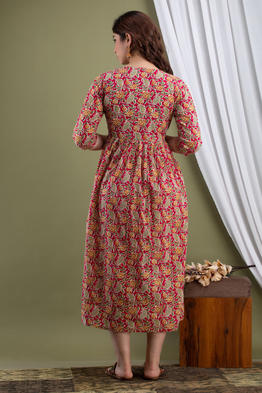 Majestic divas Cotton Rani Pink Floral & Paisley Printed Maternity Feeding Kurta Dress with Dual Side Zippers