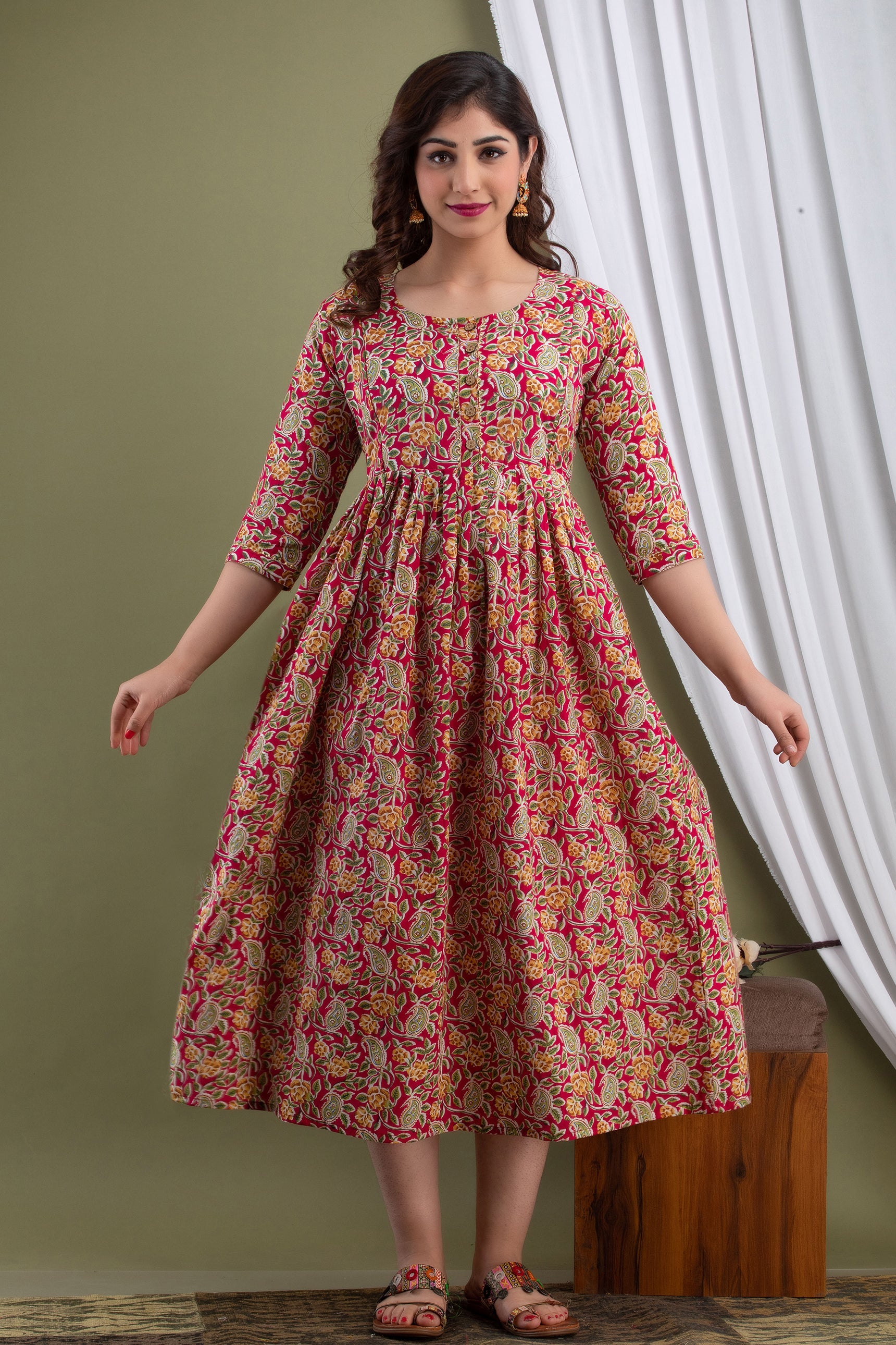 Majestic divas Cotton Rani Pink Floral & Paisley Printed Maternity Feeding Kurta Dress with Dual Side Zippers
