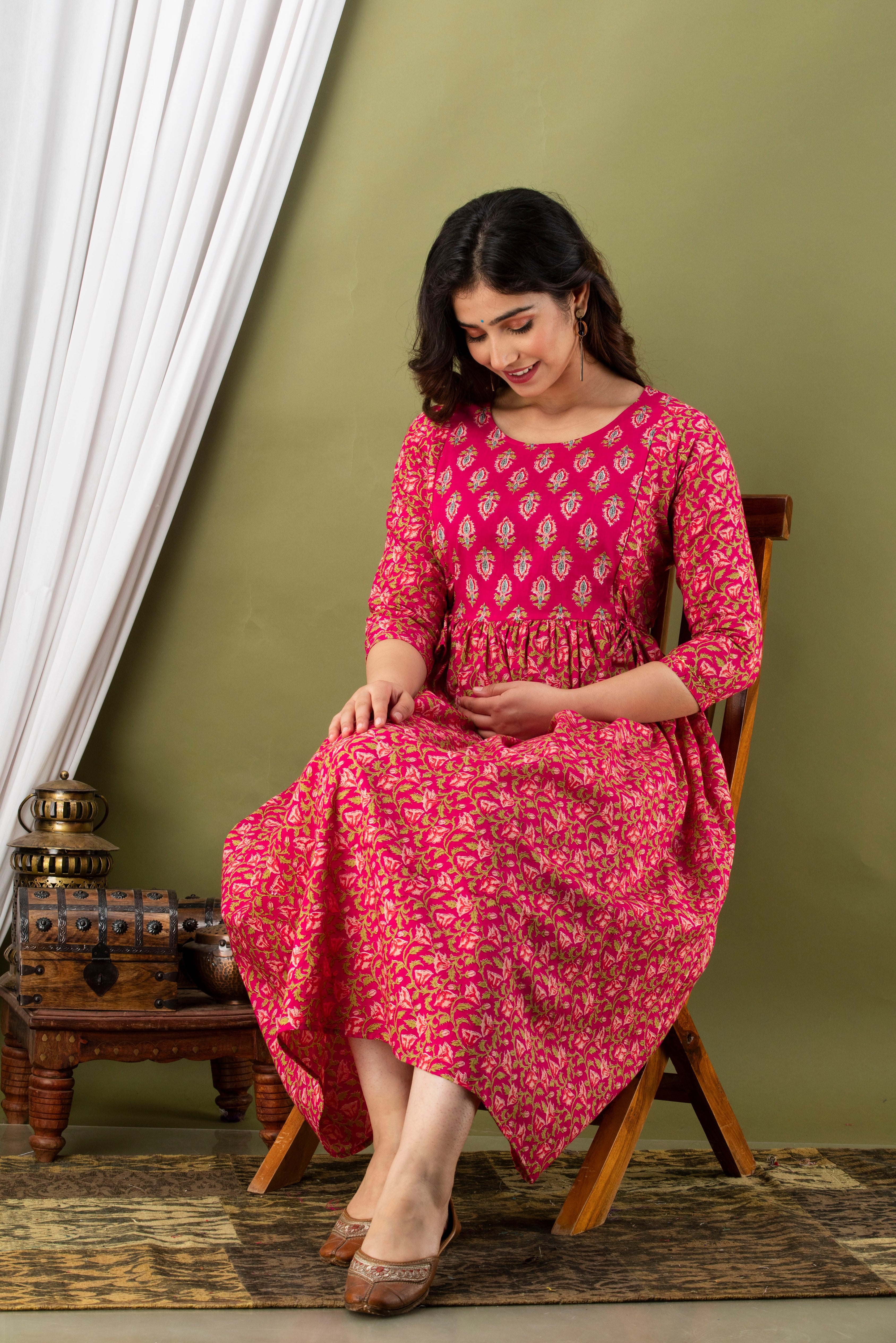 Majestic divas Cotton Rani Pink Floral Buta Printed Maternity Feeding Kurta Dress with Dual Zippers