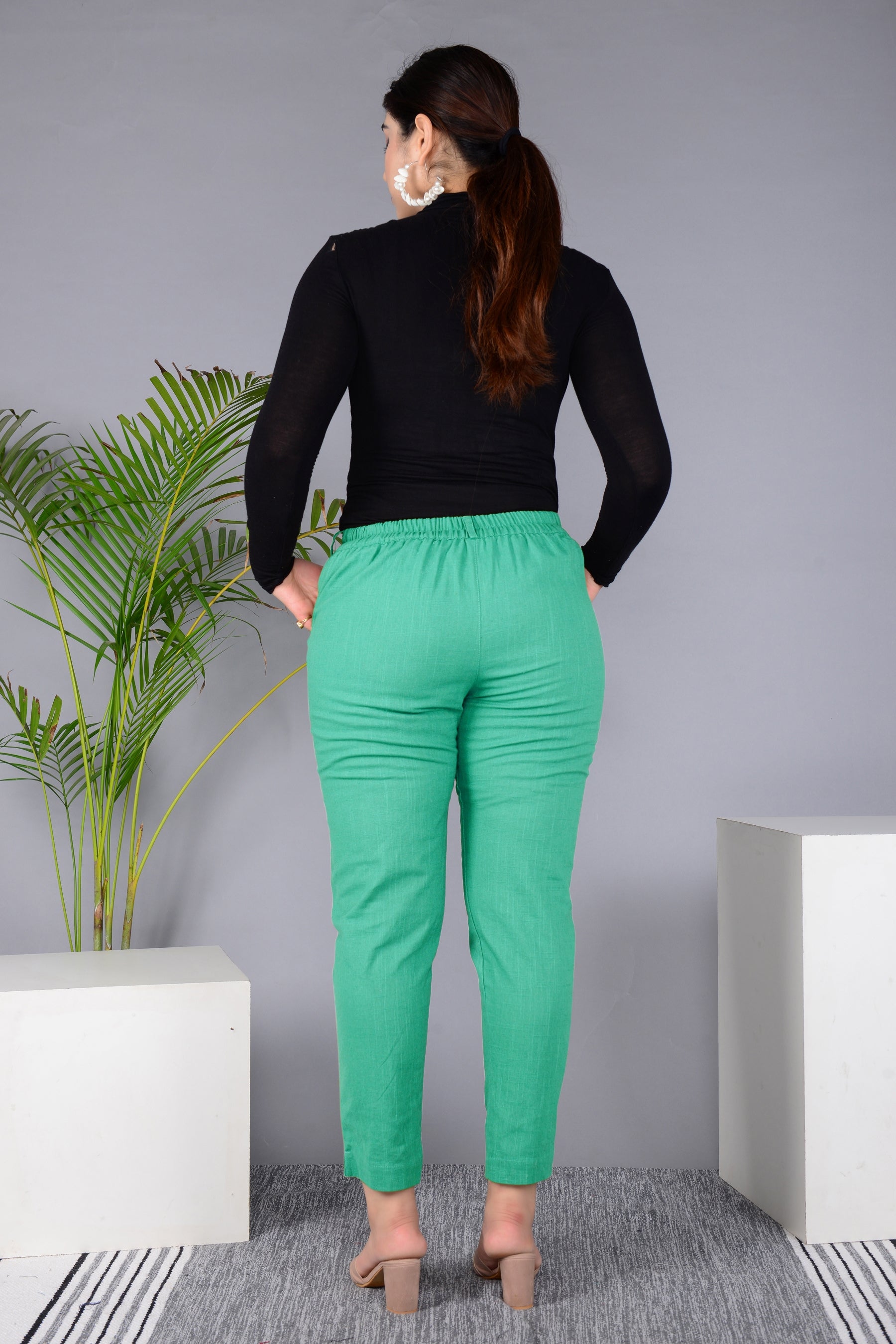 Majestic Diva's Women’s High-Waist Slim Fit Green Pant