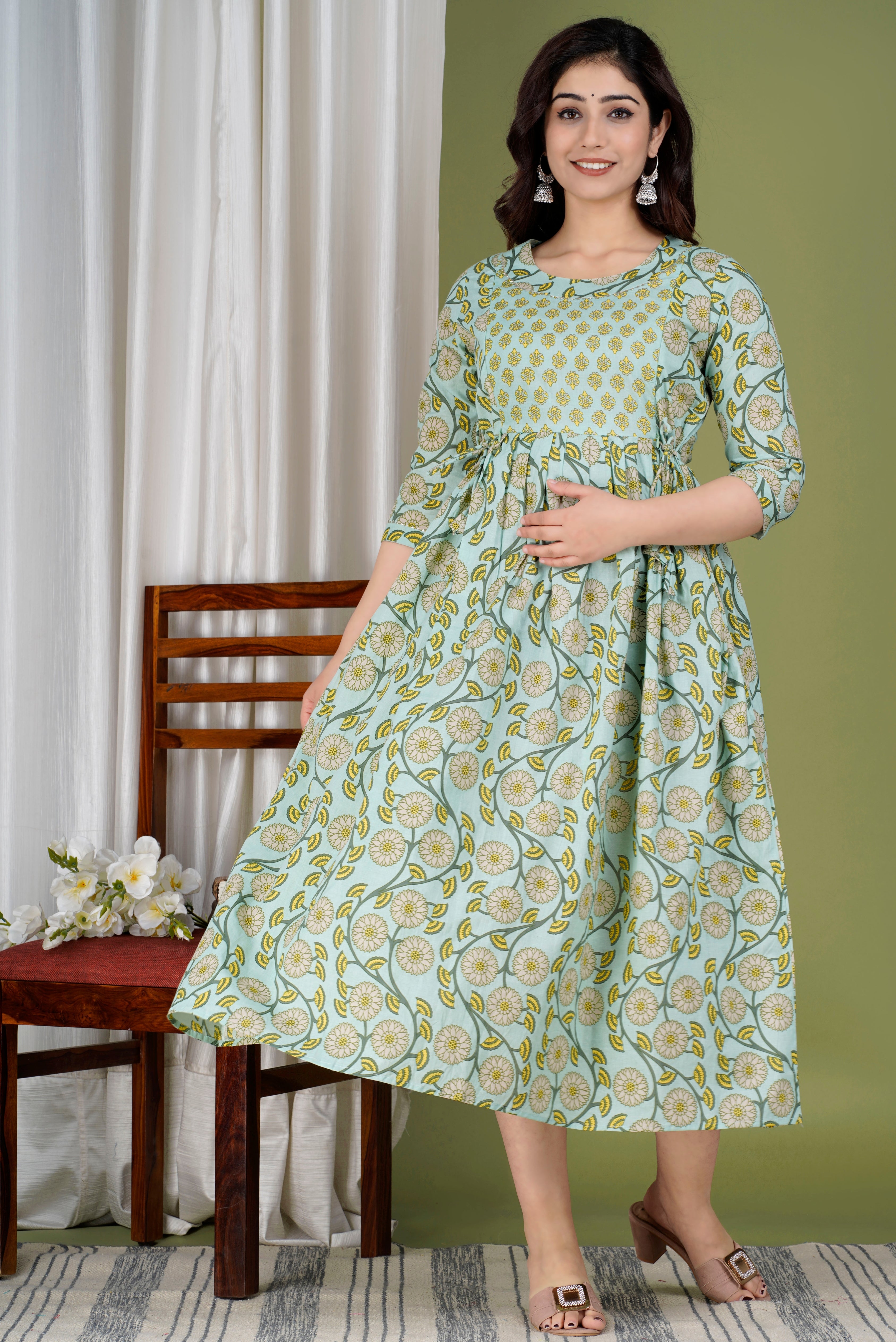Majestic divas Cotton Mint Green Floral Vine Printed Maternity Feeding Kurta Dress with Dual Zippers Main image