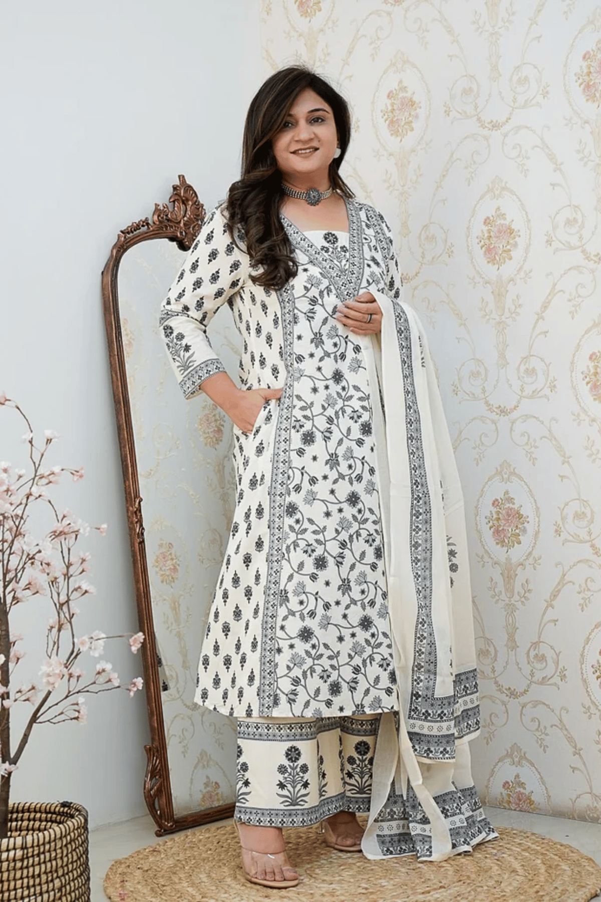 Majestic Diva's White & Black Printed Dupatta Set Main image