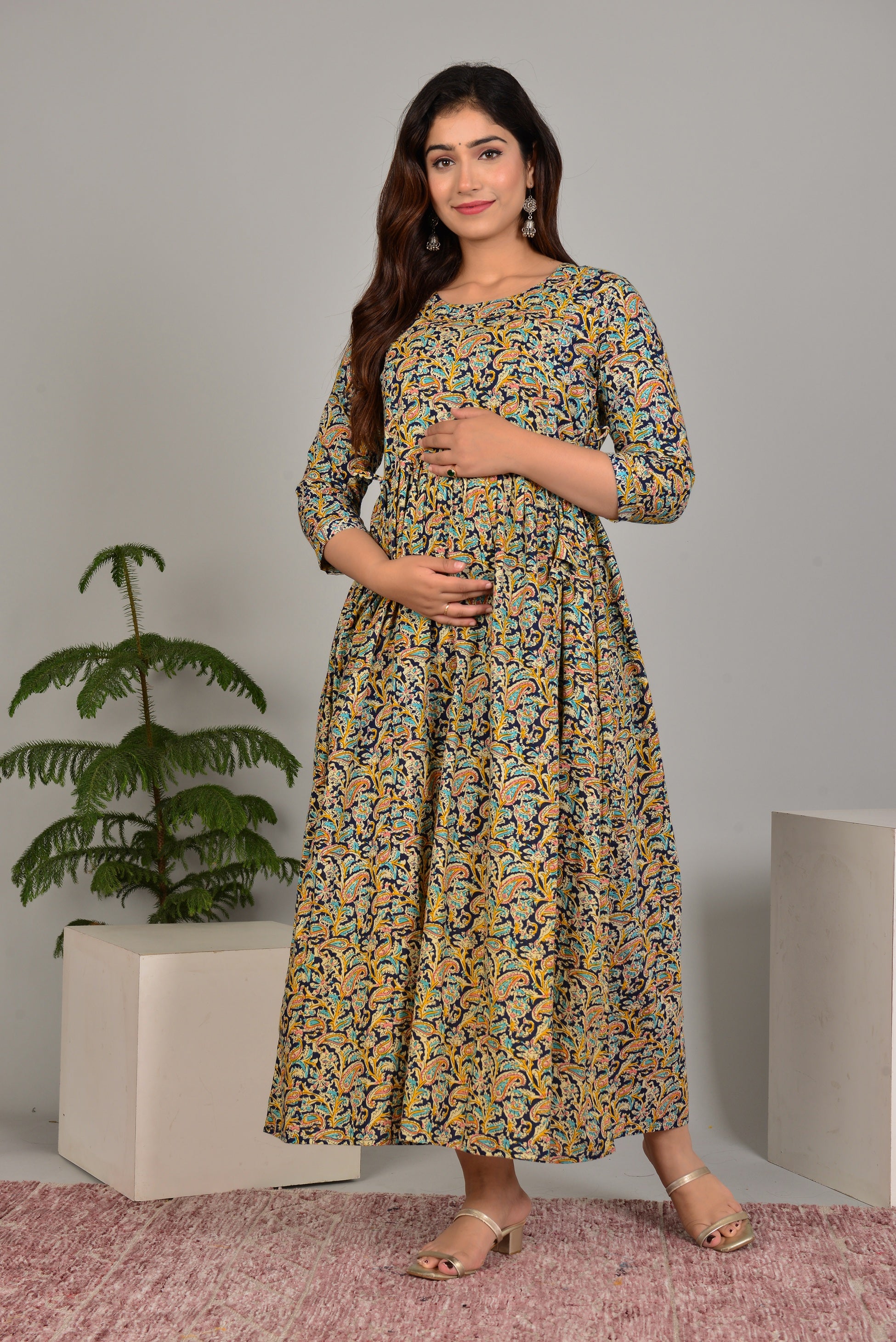 Majestic divas Cotton Navy Blue Paisley Floral Printed Maternity Feeding Kurta Dress with Dual Zippers