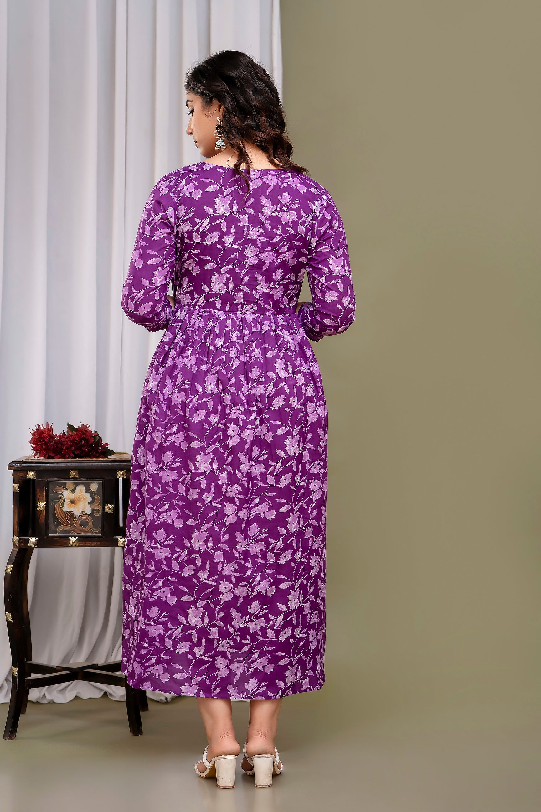 Majestic divas Cotton Purple Floral Printed Maternity Feeding Kurta Dress with Dual Zippers