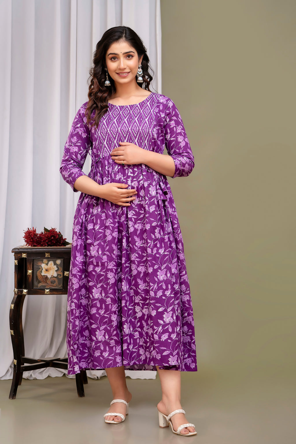 Majestic divas Cotton Purple Floral Printed Maternity Feeding Kurta Dress with Dual Zippers